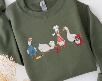 Silly Goose Baker Sweatshirt, Baking Sweater, Baker Sweatshirt, Baking Gift, Baking Shirt, Baking Lover Gift, Gift for Mom, Gift for Friend