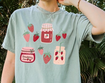 Comfort Colors Strawberry Shirt, Cottagecore Shirt, Boho Clothing, Botanical TShirt, Aesthetic Shirt, Kawaii Fruit Shirt, Strawberries Shirt