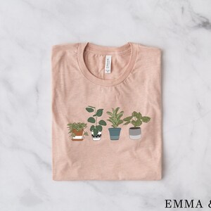 Plant Lady Shirt, Plant Mom Shirt, Plant Mama T-Shirt, Cute Plant Shirt, Graphic Tee, Plant Lover Gift, Gardening Shirt for Women
