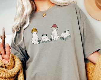 Comfort Colors Halloween Shirt, Frog Shirt, Mushroom Ghost, Cute Ghost Shirt, Cottagecore Shirt, Spooky Season, Fall Shirt, Toad Shirt
