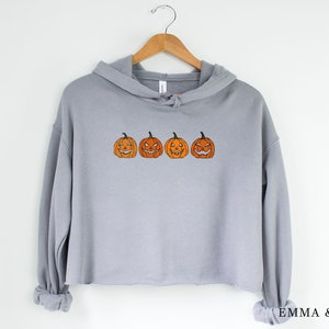 Halloween Cropped Hoodie, Halloween Crop Top, Jack-o-Lantern Shirt, Pumpkin Hoodie, Halloween Sweatshirt, Halloween Hoodie, Pumpkin Crop Top