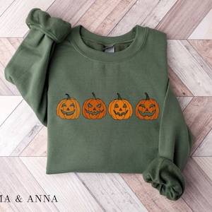 Pumpkin Sweatshirt, Pumpkin Sweater, Jack-o-Lantern Sweatshirt, Halloween Crewneck Sweatshirt, Halloween Sweater, Spooky Season, Fall Shirts