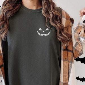 Embroidered Halloween Shirt, Embroidered Pumpkin Shirt, Women Fall Shirt, Spooky Shirt, Jack-o-Lantern Tshirt, Halloween Gift, Pumpkin Patch