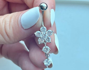 Silver Flower Belly bar with cubic zirconia cz diamonds diamanté crystal rhinestone sparkly body jewellery navel bar 316L surgical steel