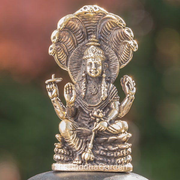 Vishnu Statue in Brass: Small Staute of Hindu God Vishnu God of Protection in Brass, Gold Color