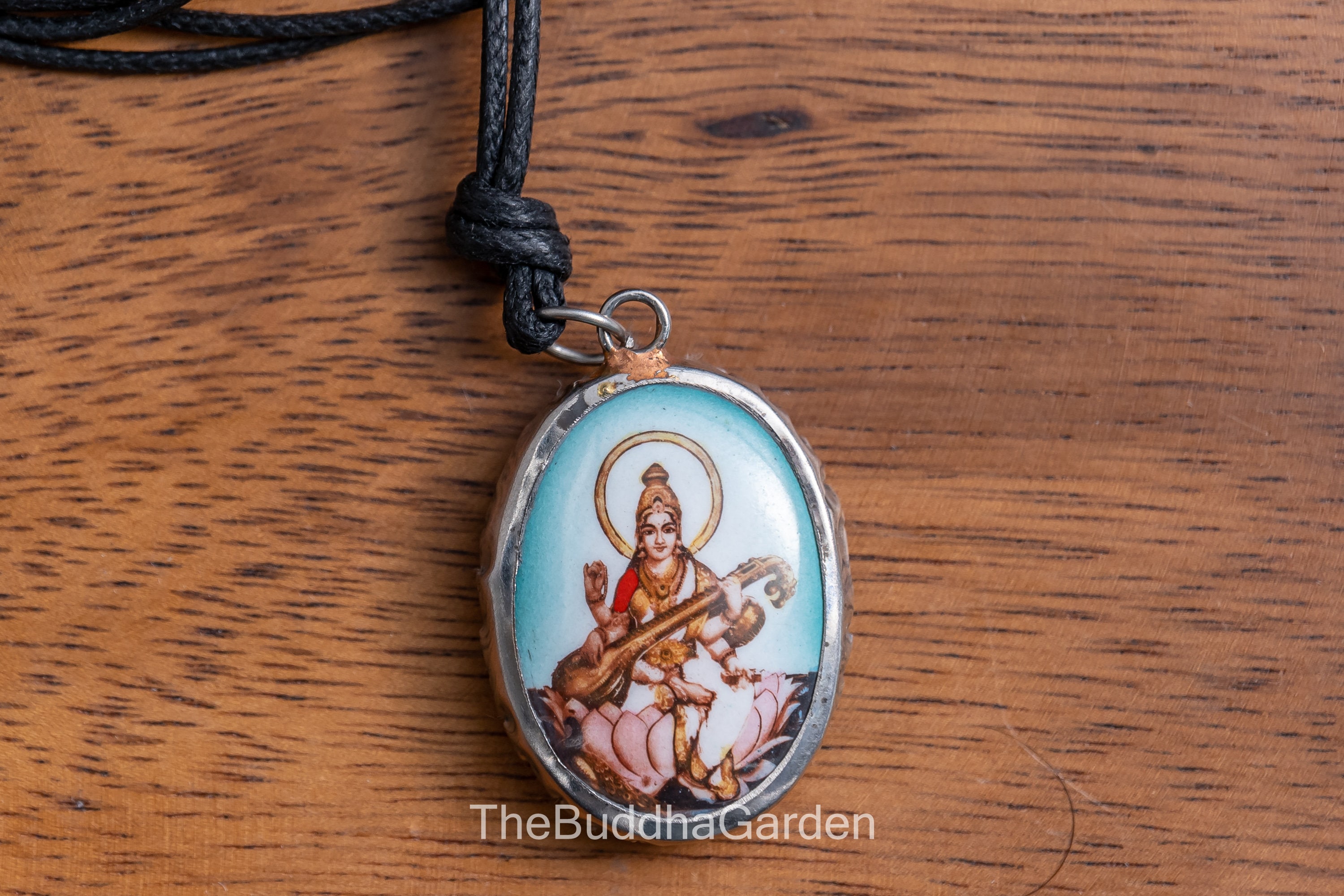 Saraswati pendant 2024 in gold