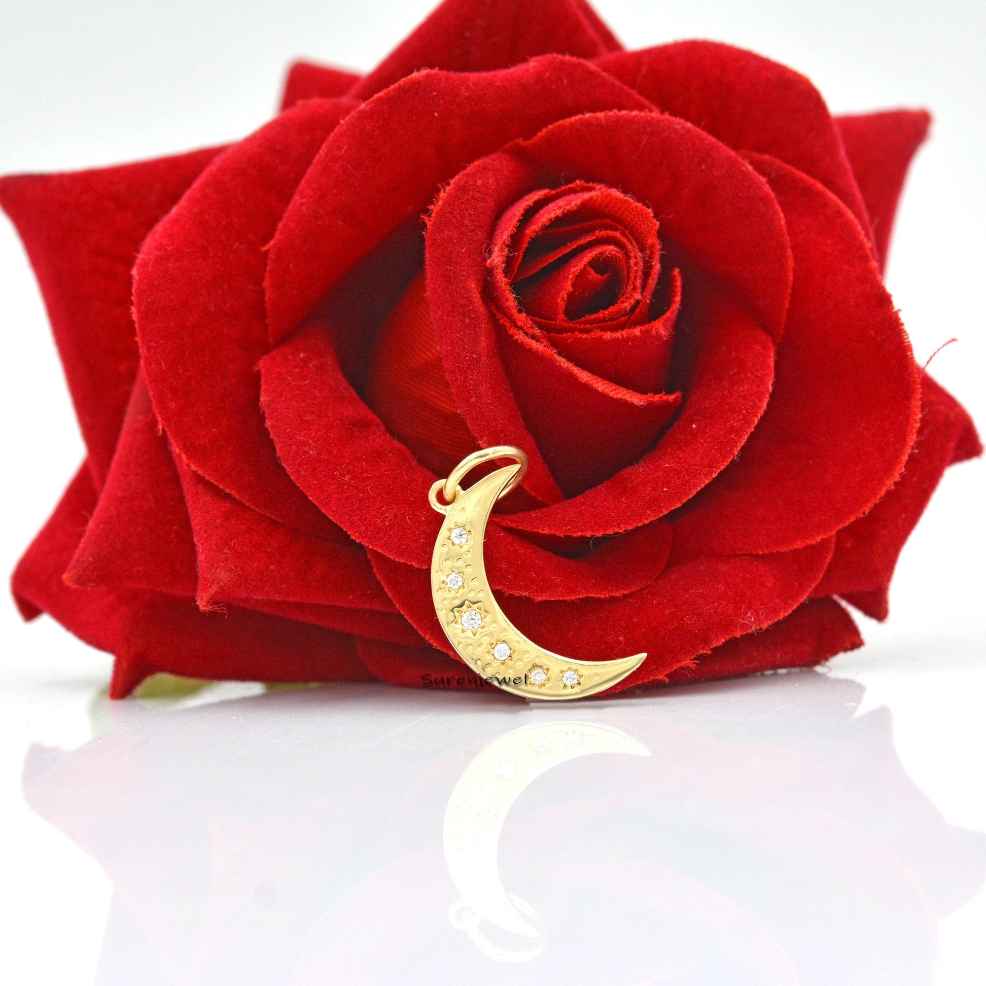 14K Gold Plated Silver Half Moon Pendant: Pave Diamond Jewelry - Suren Jewels | SKU: SJP1016-SLNSMN-22M