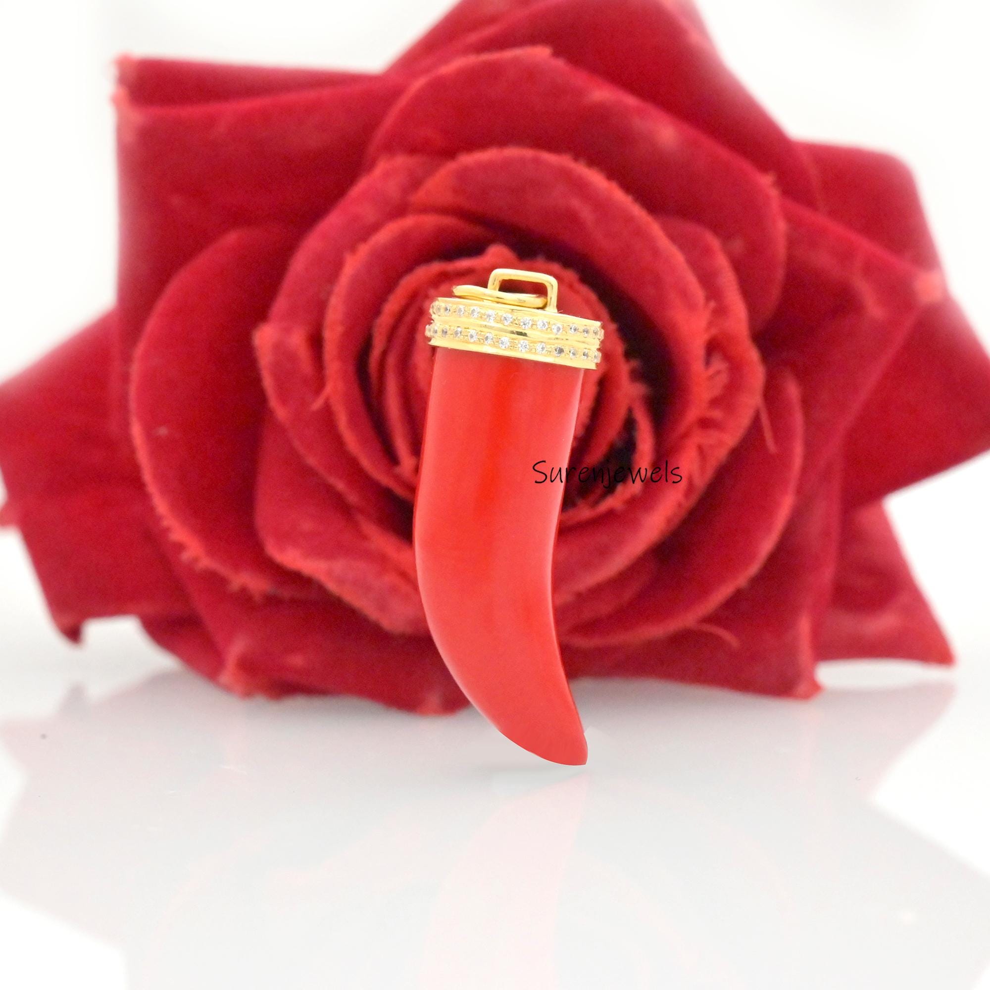 14K Gold Gemstone Horn Pendant: Handmade Italian Cornicello Charm - Suren Jewels | SKU: SJP1330-SLYGBODI-25 M