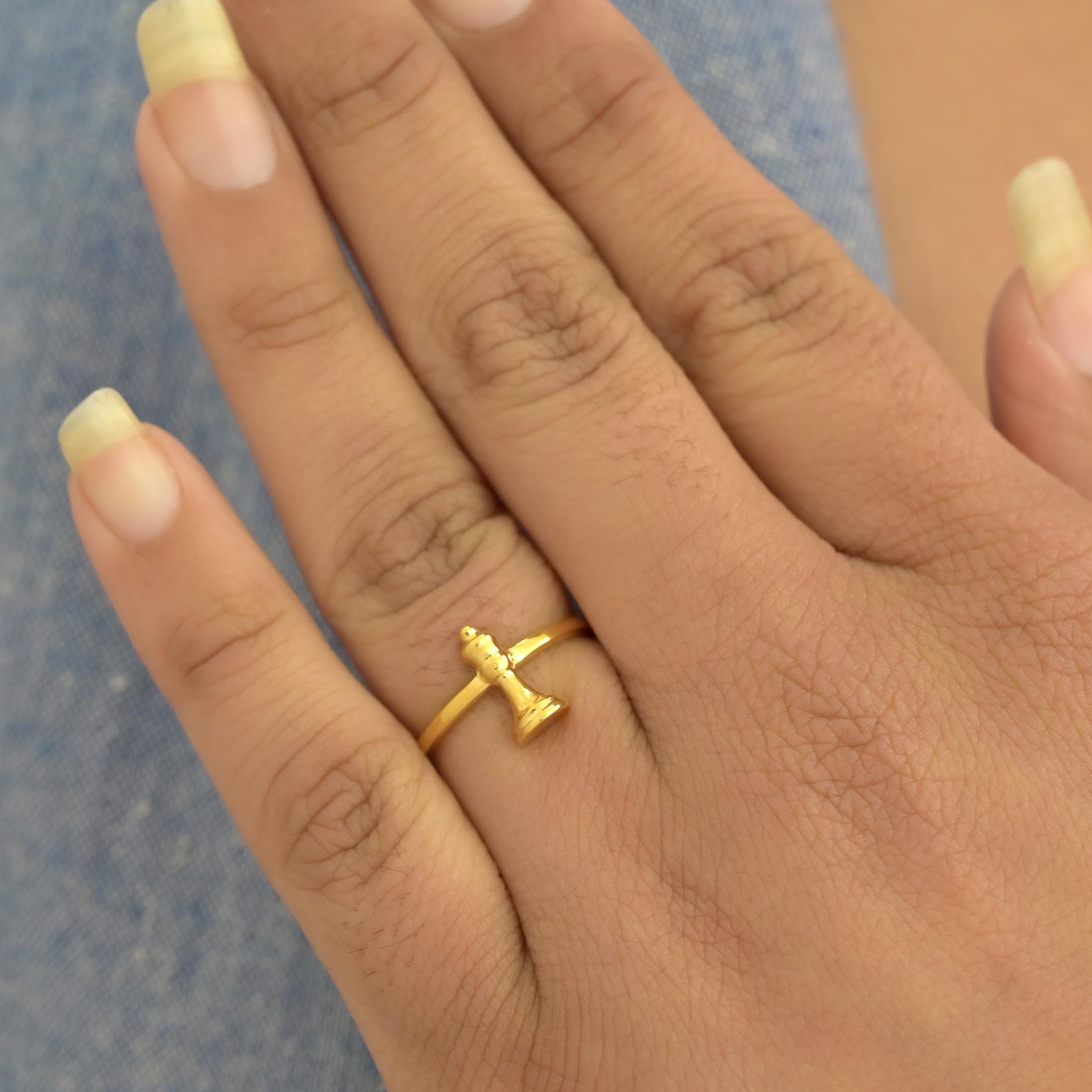14k Gold Chess Queen Ring: Minimalist Jewelry - View 5 - Suren Jewels | SKU: SJR3236-SLYG-US-5
