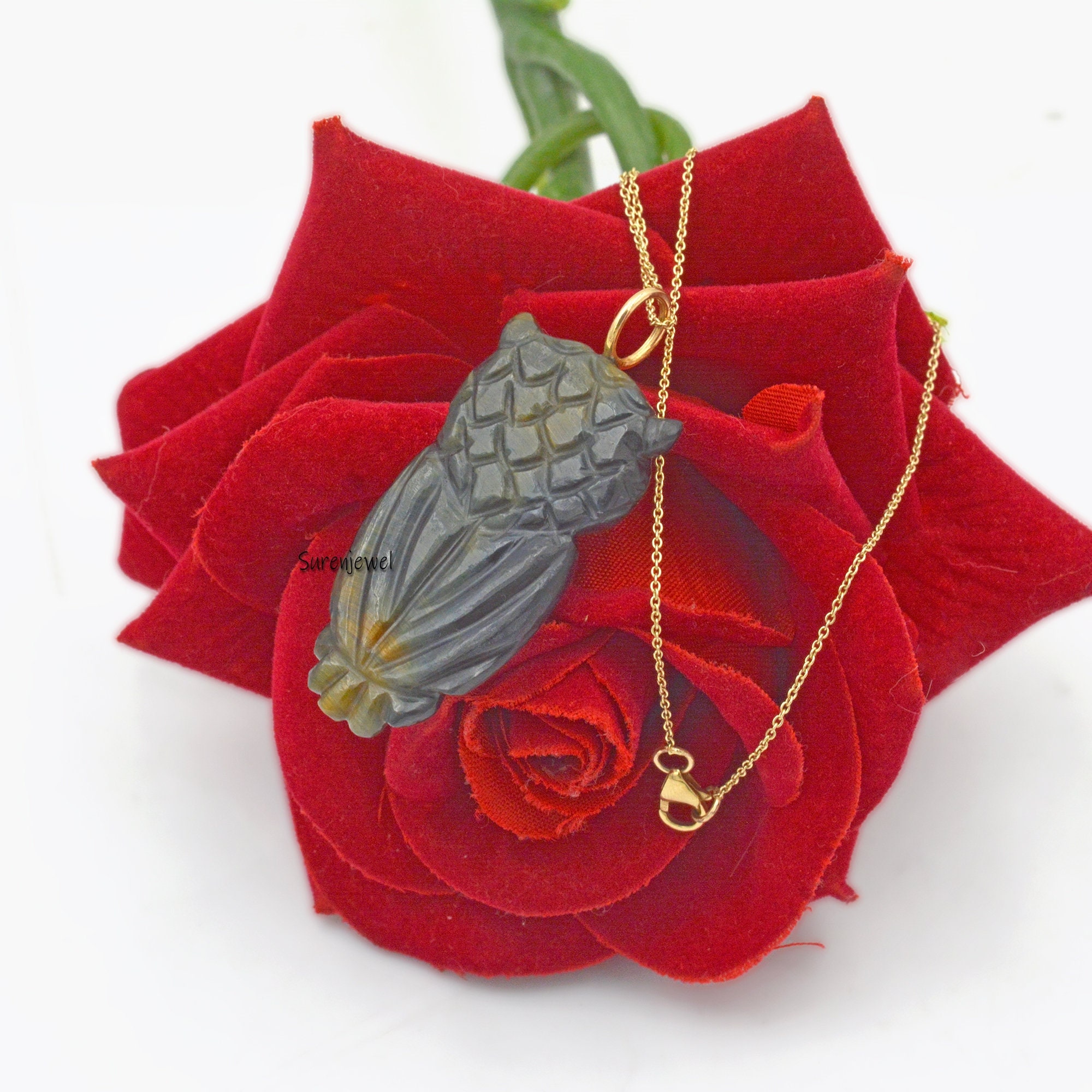 Carved Gemstone Owl Pendant: Labradorite Mughal Charm - View 6 - Suren Jewels | SKU: SJP1219-SLYGLBWT-50M