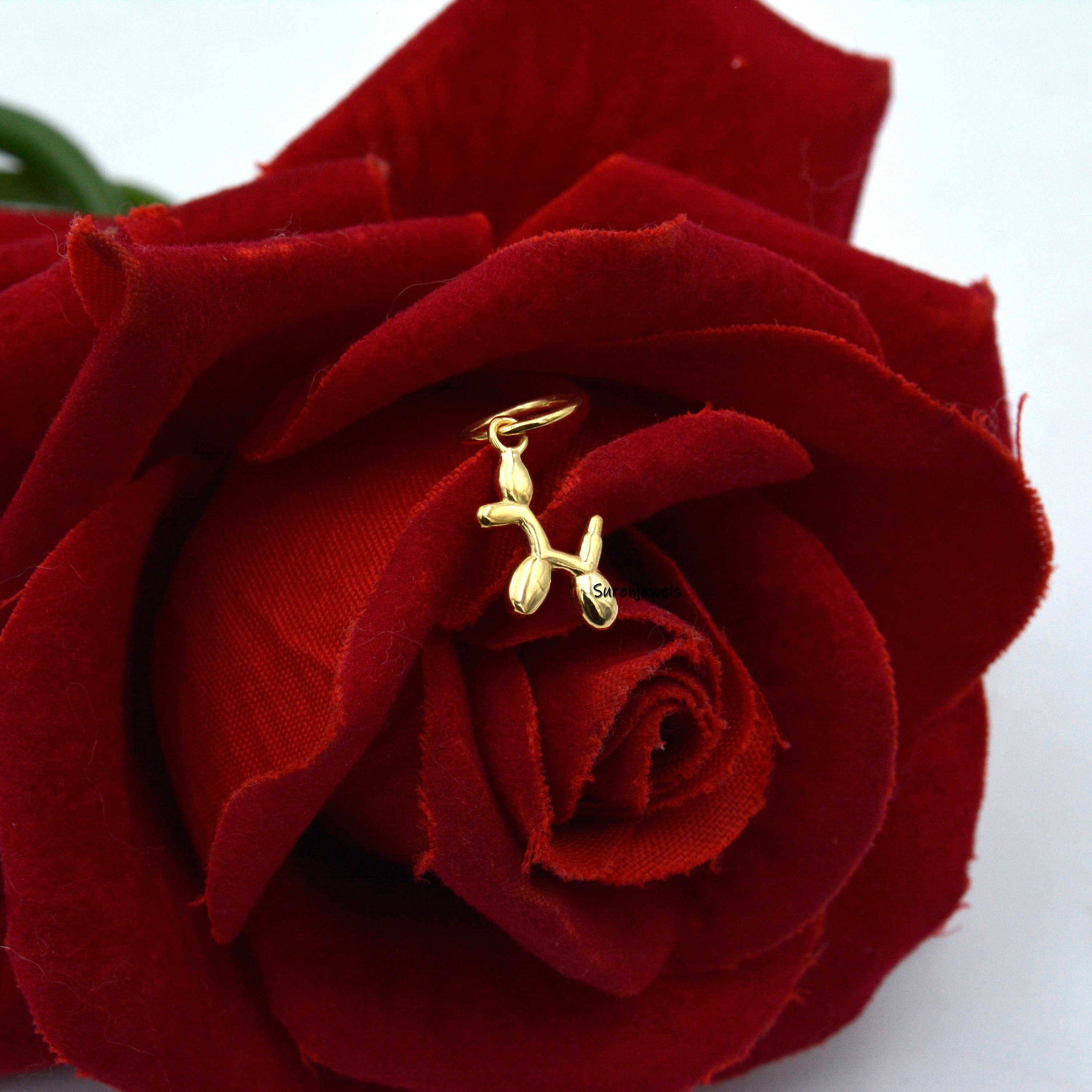 14k Gold Balloon Dog Charm: Humorous Pendant, Fun Jewelry - Suren Jewels | SKU: SJP1143-SLYG-12M