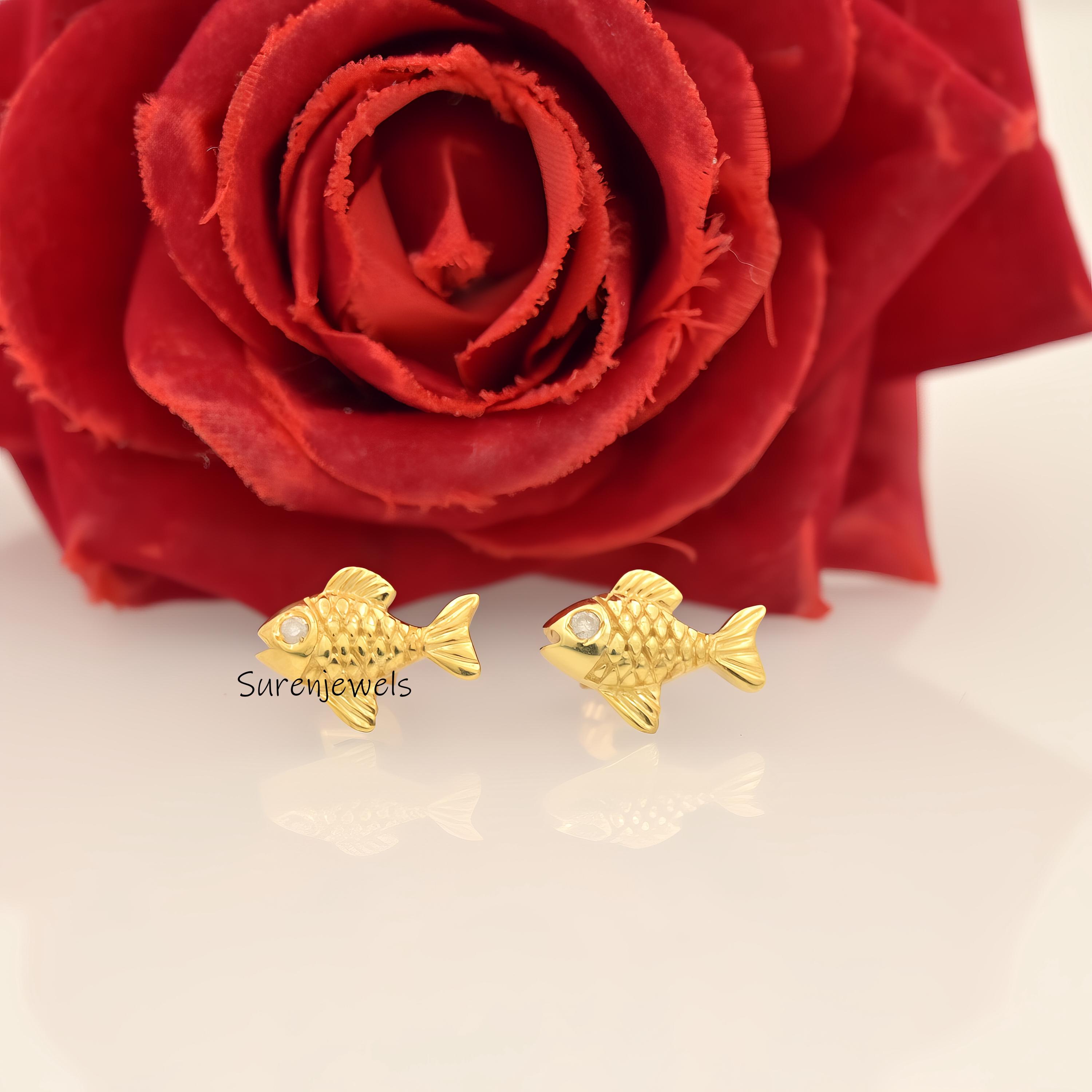 14k Gold Puff Fish Stud Earrings, Dainty Lucky Fish, 10mm - View 4 - Suren Jewels | SKU: SJE1823-SLYGDI-10M