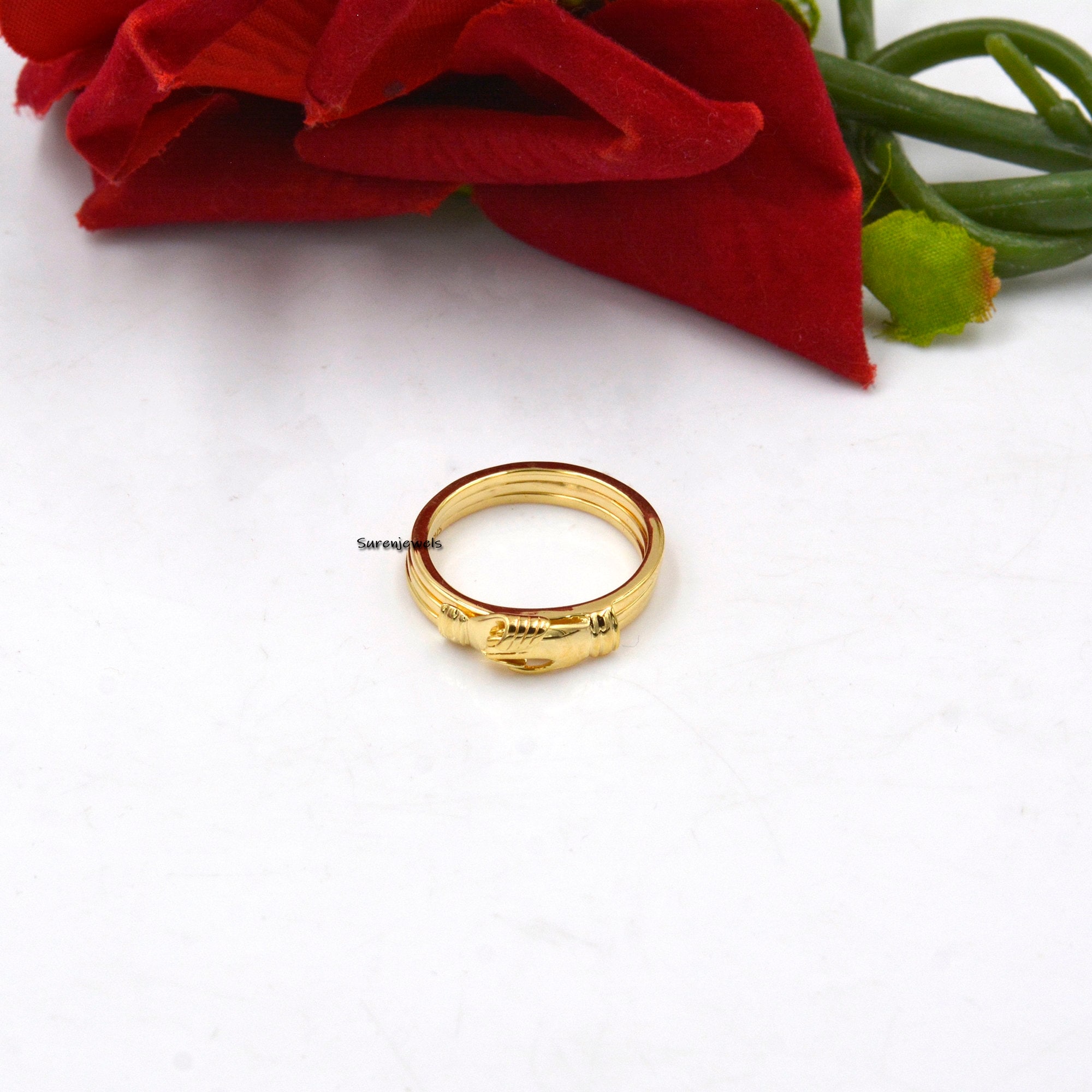 14K Gold Fede Gimmel Ring: Vintage Holding Hands Ring - View 5 - Suren Jewels | SKU: SJR236-14KYG