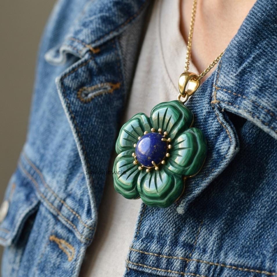 14K Gold Carved Gemstone Flower Pendant, Gold Carving Flower Pendant, Solid Gold Gemstone Flower Pendant, Vintage 14k Gold Fl
