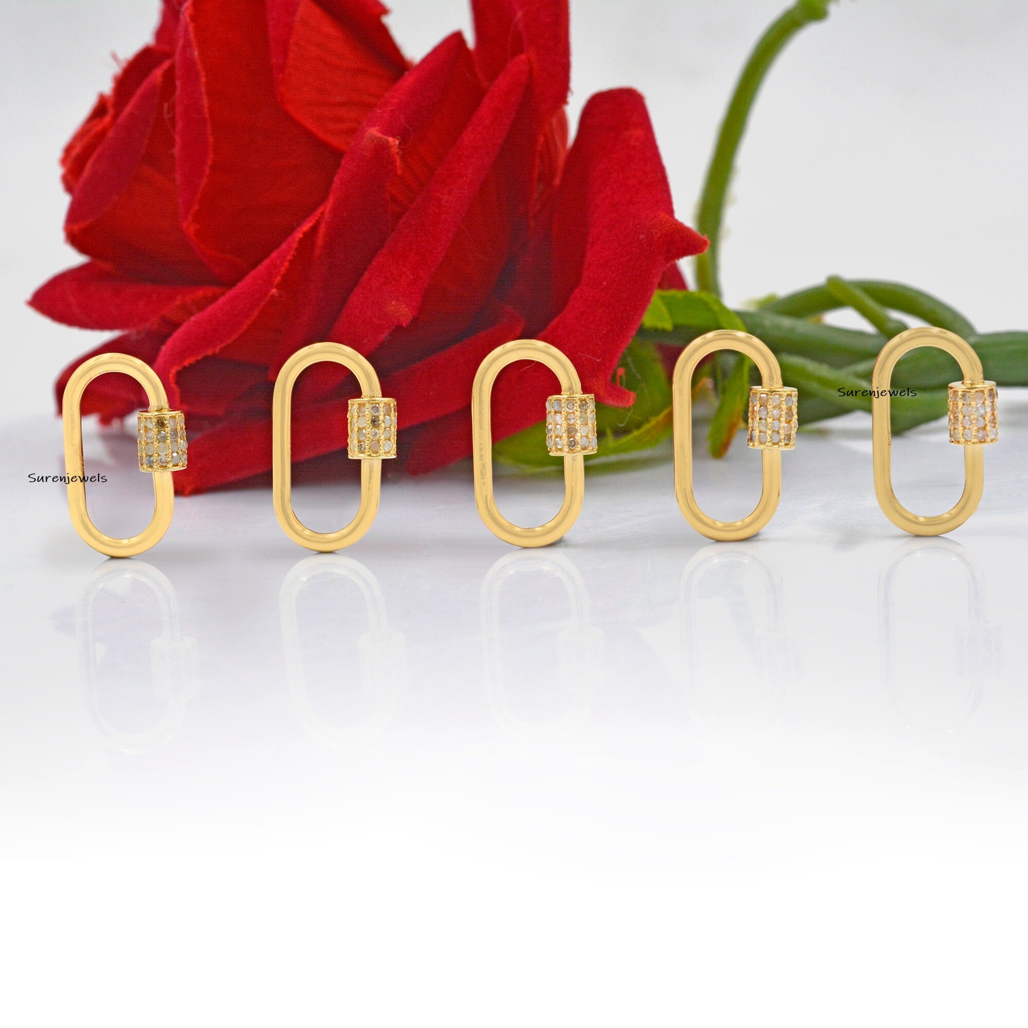 9K Gold Emerald Carabiner Lock - View 4 - Suren Jewels | SKU: SJC131-9KYG