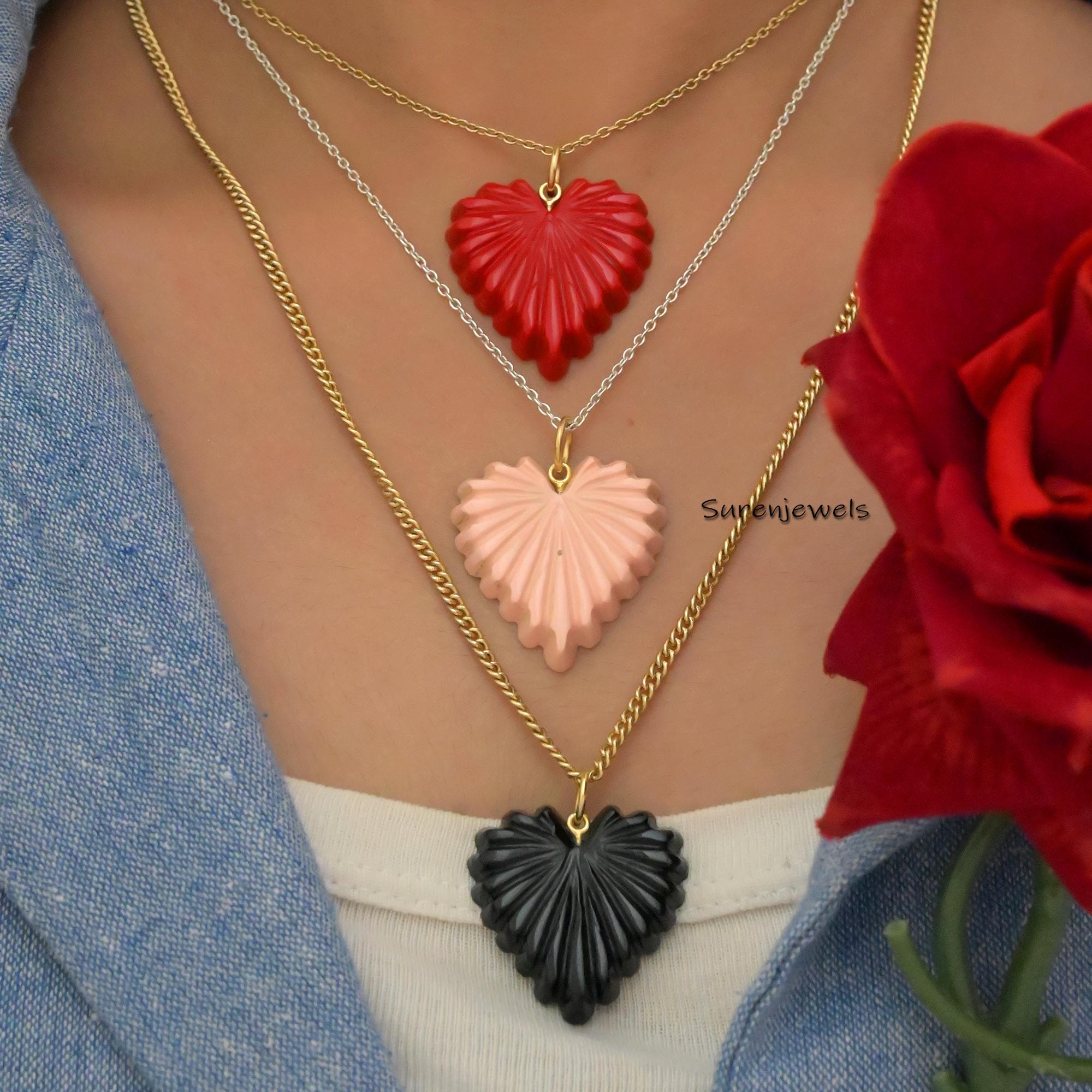 14K Gold Fluted Gemstone Heart Pendant - Designer Charm - View 4 - Suren Jewels | SKU: SJP3358