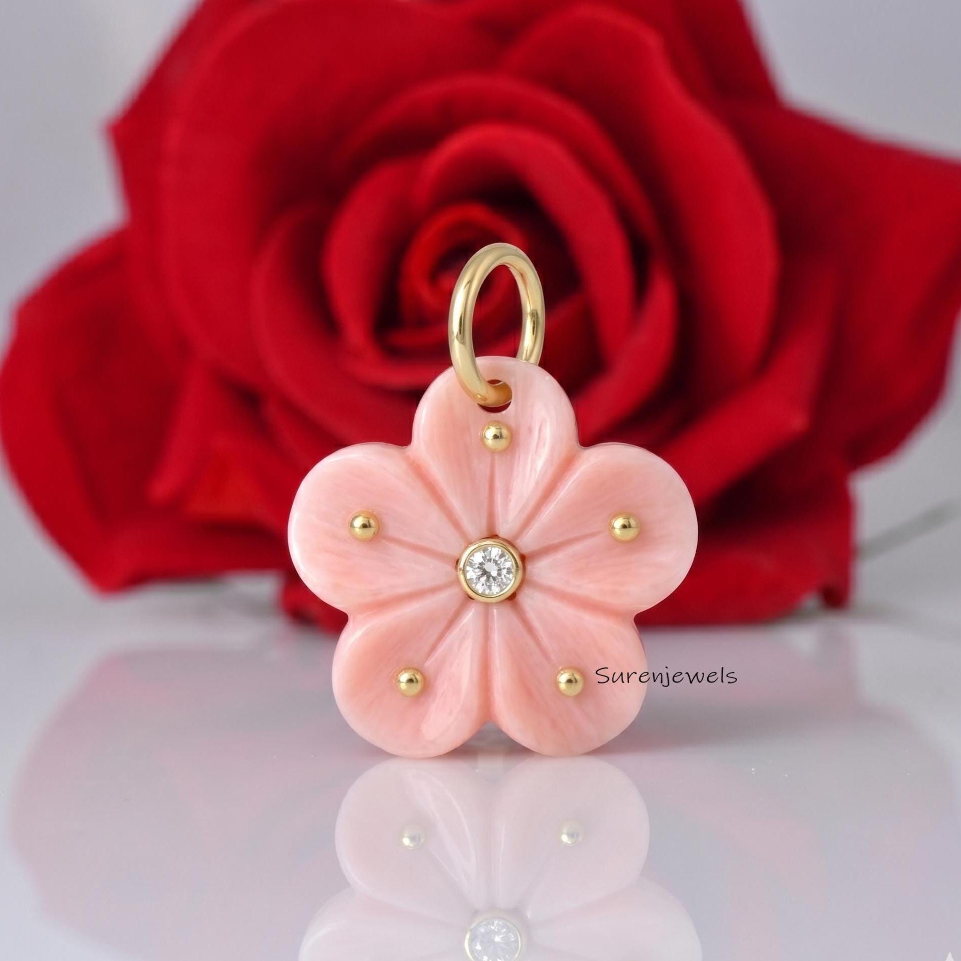 14K Gold Carved Gemstone Flower Pendant, Gold Gemstone Flower Pendant, Solid Gold Gemstone Flower Pendant, Vintage 14k Gold F