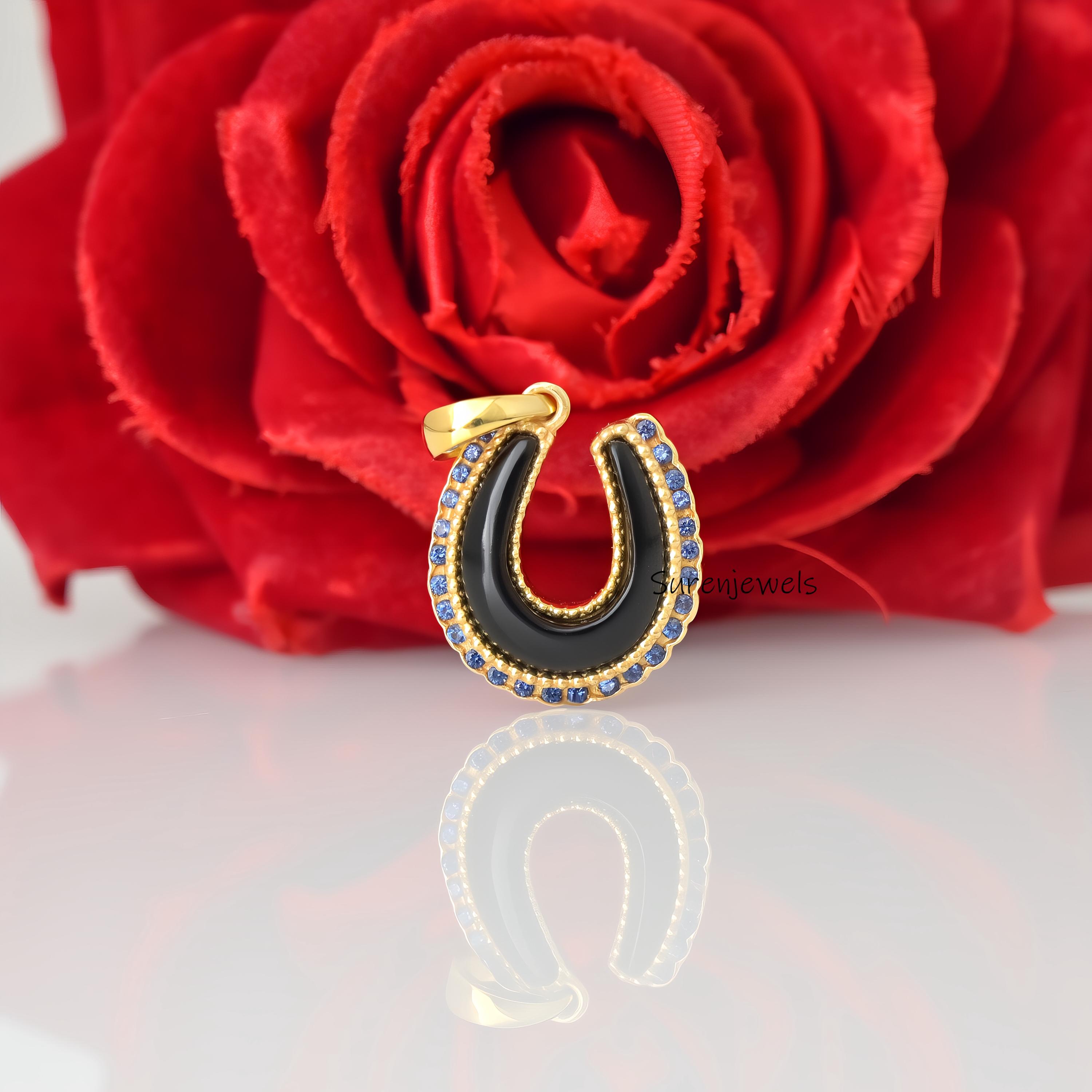 14K Gold Horseshoe Pendant, Turquoise Gemstone Charm - Suren Jewels | SKU: SJP4918-SLYGBSBCZ-25M