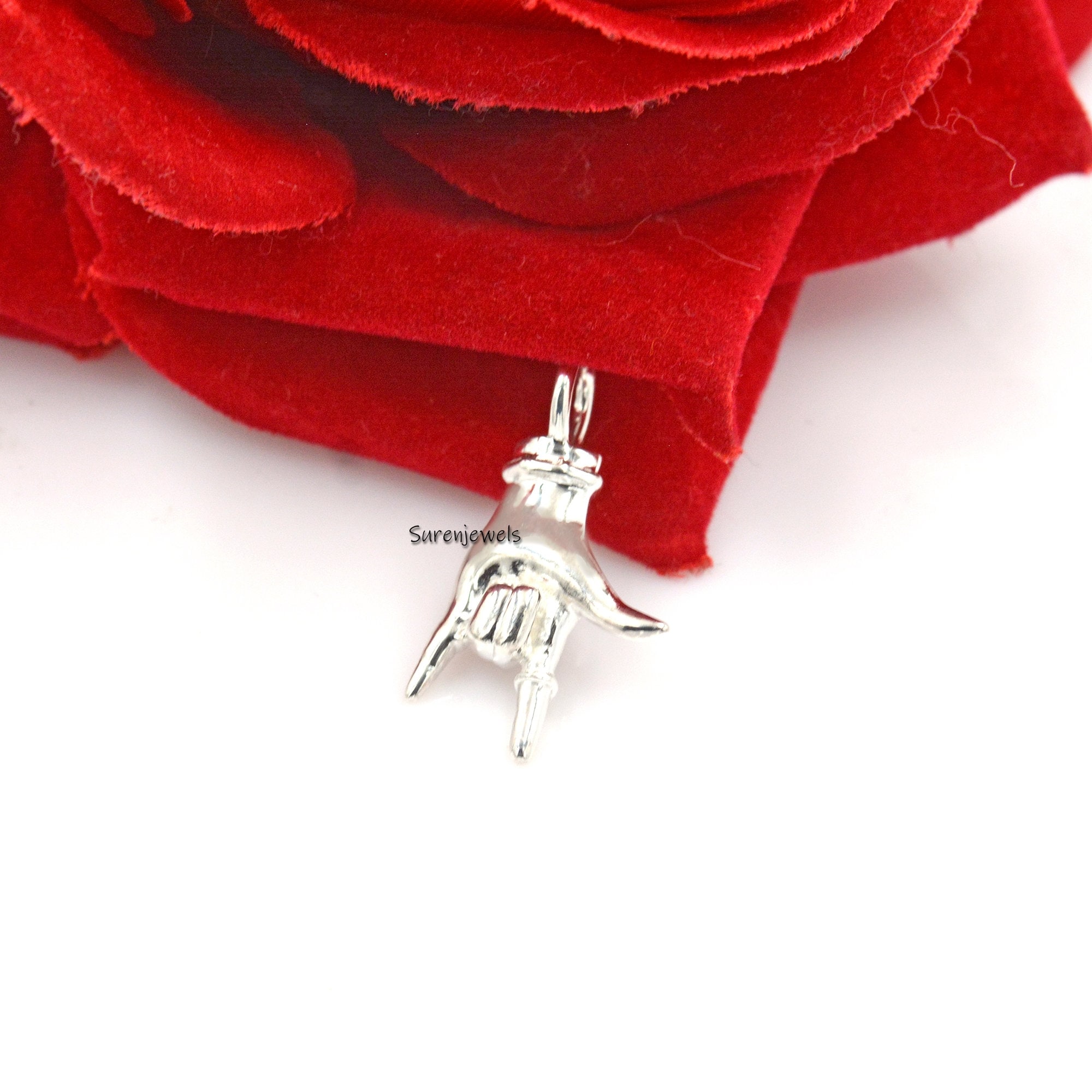 Sterling Silver Figa Hand Pendant: Good Luck Charm Jewelry - View 5 - Suren Jewels | SKU: SJP52-SLYG-35M-N41-18I