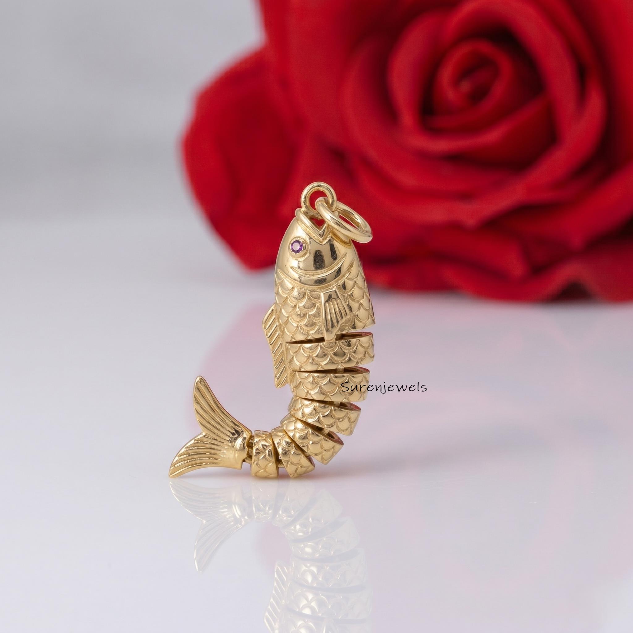 14k Gold Articulated Fish Pendant, Moving Fish Charm Pendant, Lucky Fish Jewelry, Gold Animal Pendant for Necklace, Minimalis