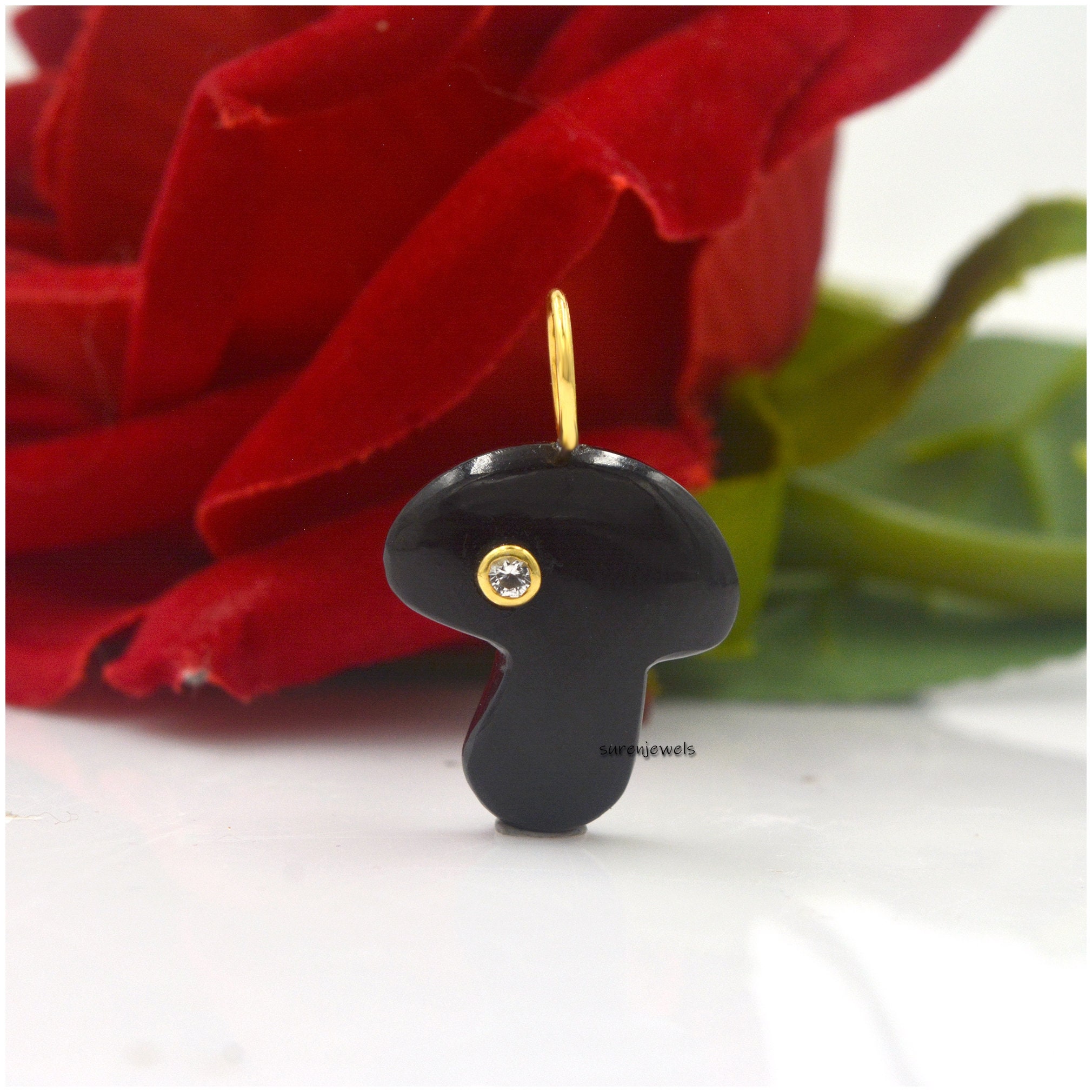 14k Gold Hand Carving Gemstone Mushroom Pendant - Suren Jewels | SKU: SJP1188-SLNSRQMN