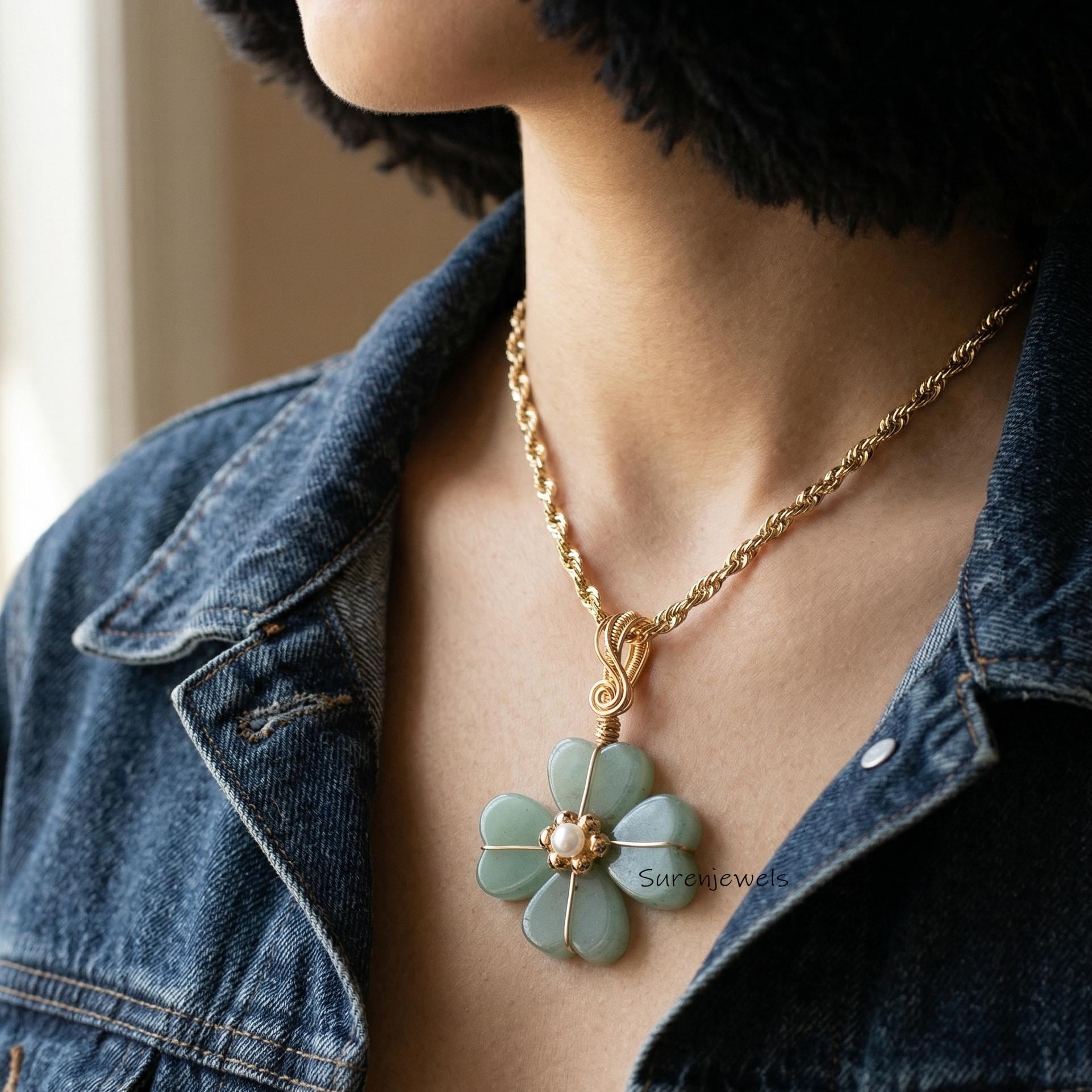14k Gold Hand Carved Gemstone Four Leaf Clover Pendant Jewelry - Suren Jewels | SKU: SJP