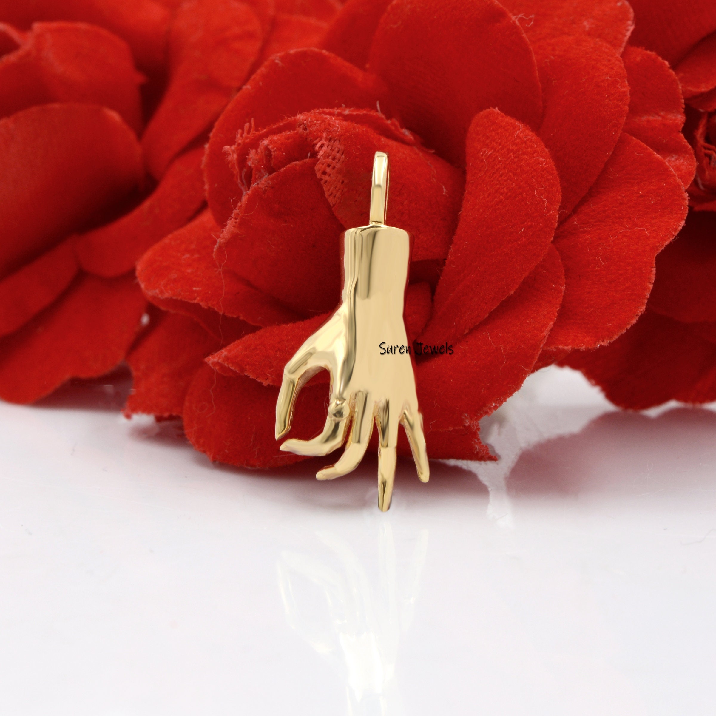 14K Gold Figa Hand Pendant: Good Luck Charm Jewelry - Suren Jewels | SKU: SJP740-SLYG-25M