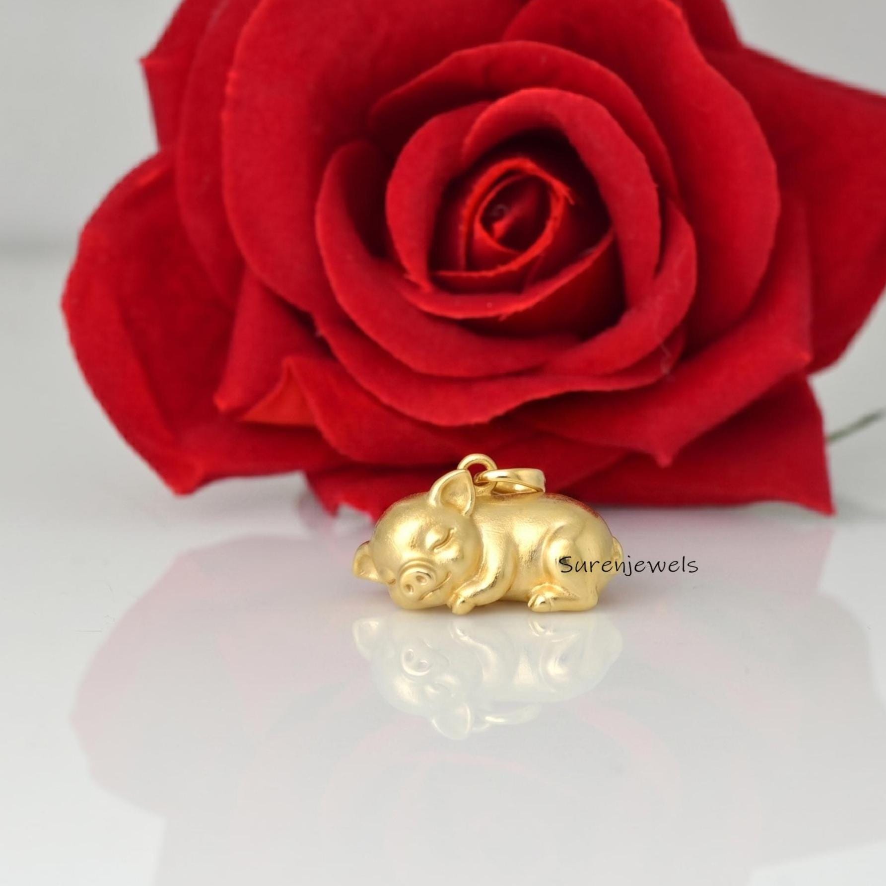 14K Gold Pig Pendant, Gold 3D Pig Pendant, Sleeping Piggy Pendant, Tiny Gold Animal Pig Pendant, Designer Trendy Pig, Cute Pi