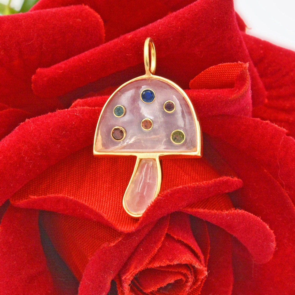 14K Gold Rose Quartz Mushroom Pendant: Gemstone Charm - View 2 - Suren Jewels | SKU: SJP980-SLYGPOMTCS