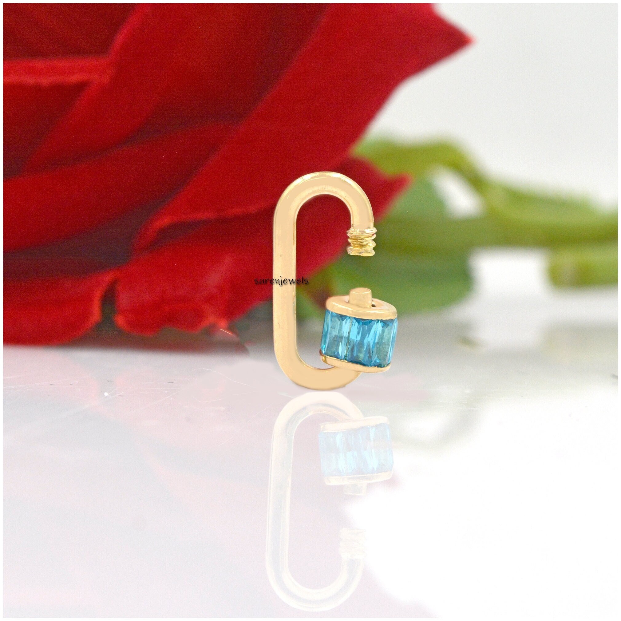 14k Yellow Gold Emerald Carabiner Lock: Jewelry Connector - View 5 - Suren Jewels | SKU: SJC22-14KYGBTTMT-16M