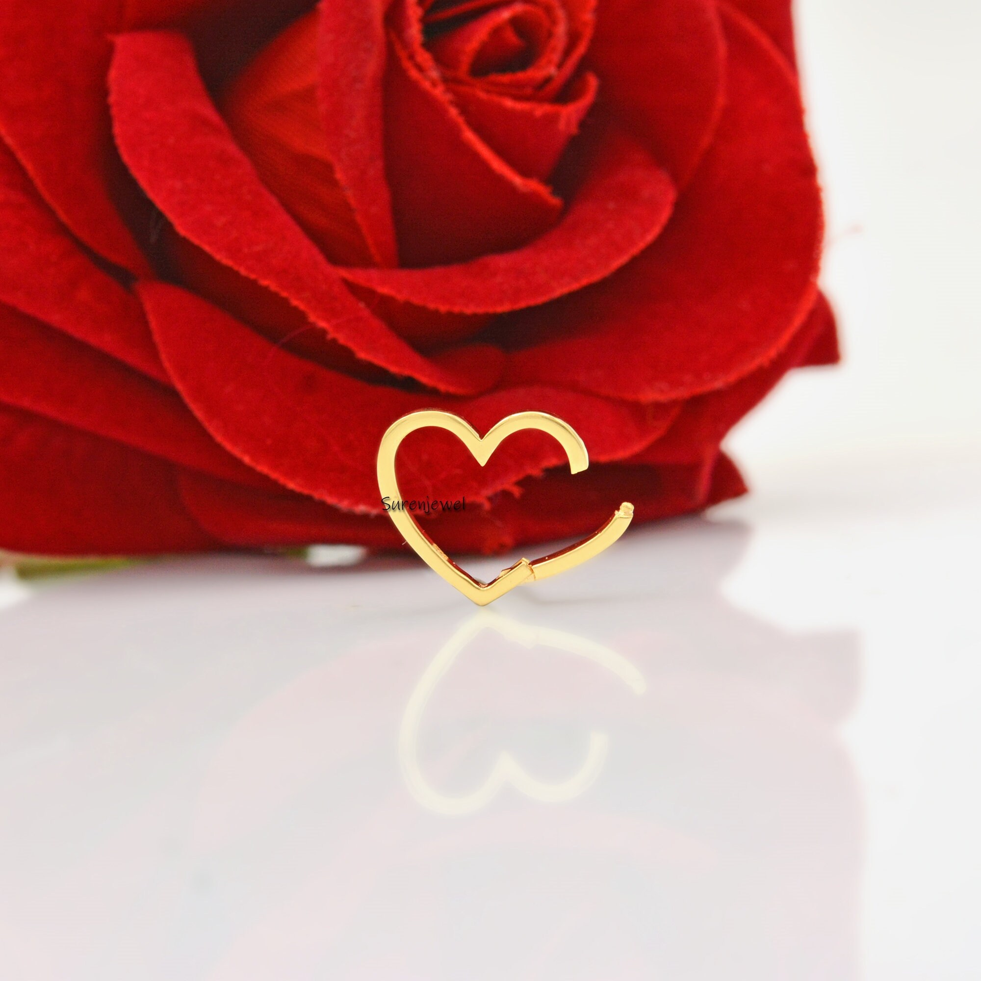 14k Gold Heart Charm Holder: Multi Charm Lock Enhancer - View 3 - Suren Jewels | SKU: SJP536-14KYG-N47-18I