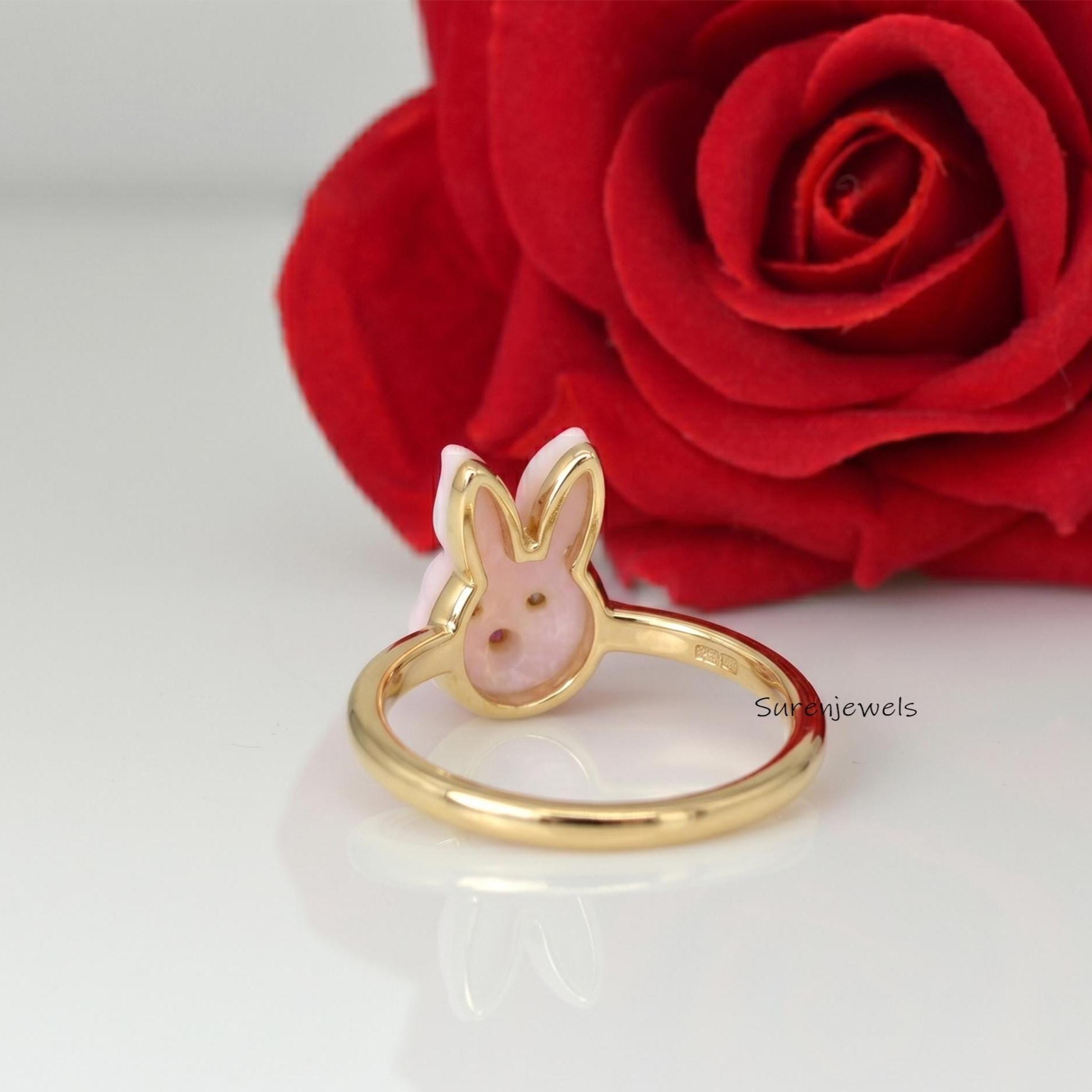 14K Gold Gemstone Bunny Ring, Rose Quartz Bunny Ring, Hand Carved Gold Rabbit Ring, Carving Gold Bunny Ring, Rabbit Animal Je