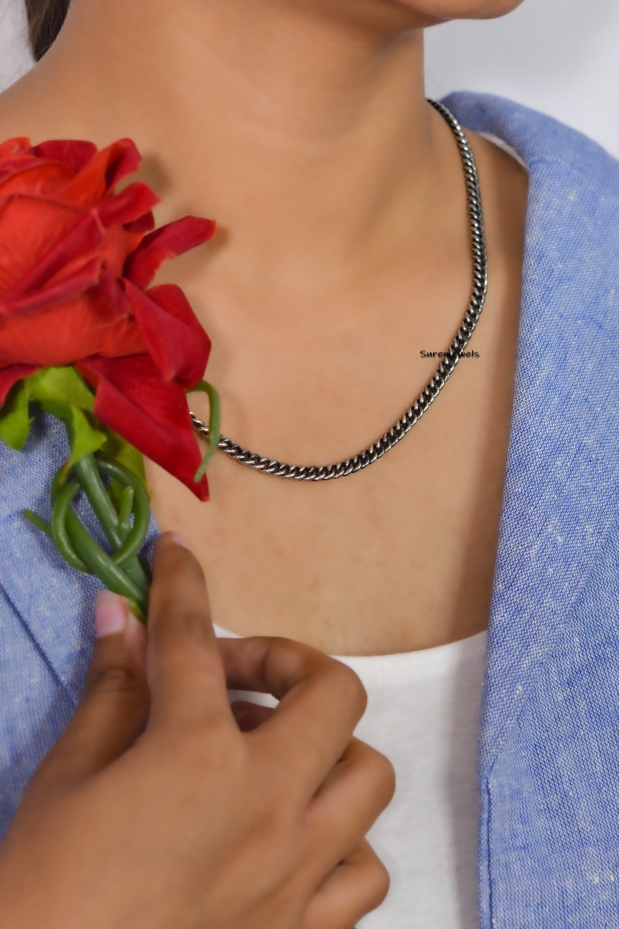 Sterling Silver Curb Chain Necklace: 14K Gold Jump Ring, 5mm Carabiner Lock - View 5 - Suren Jewels | SKU: G17-SLOXYG-26I