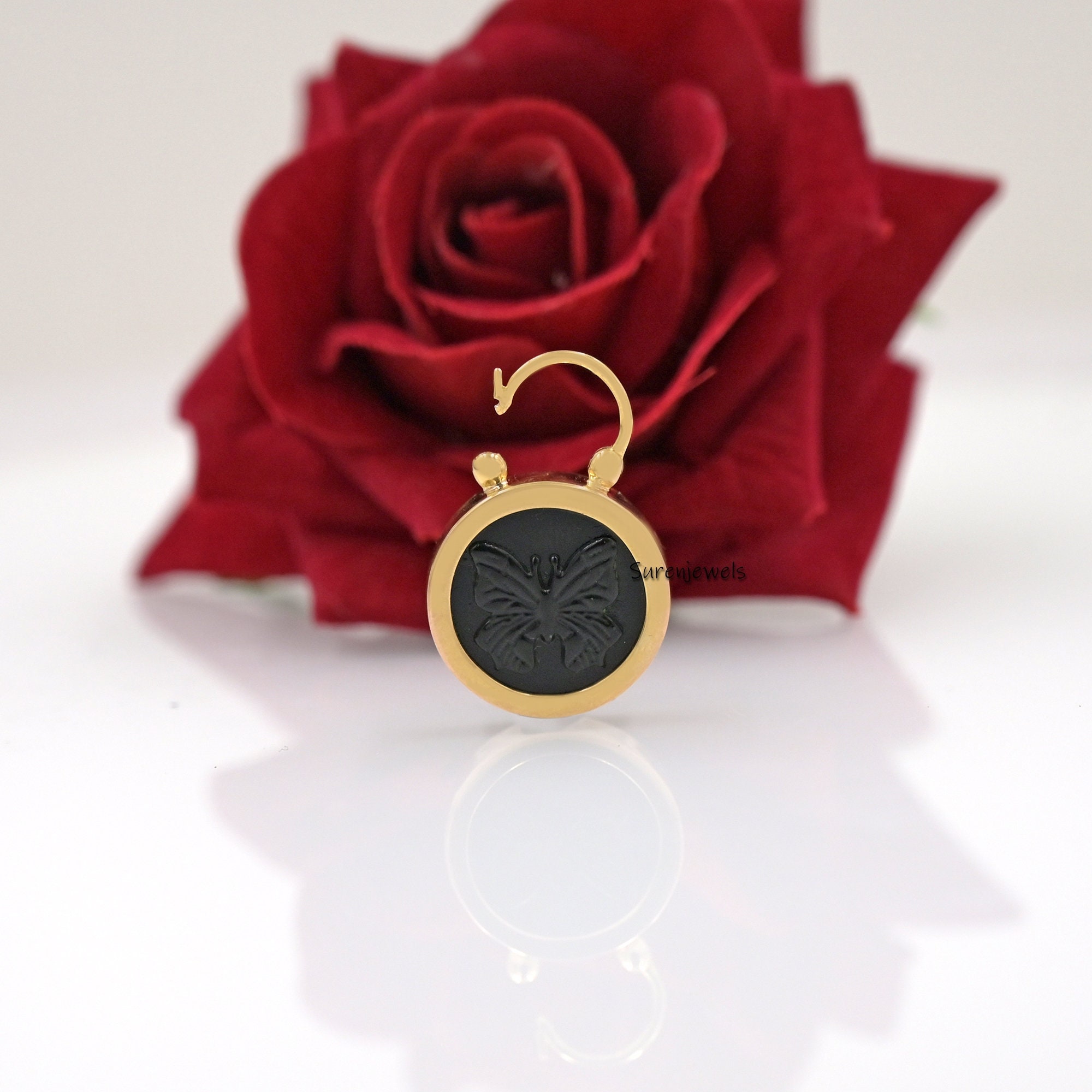 Gemstone Padlock Pendant, Handmade Designer Padlock - View 3 - Suren Jewels | SKU: SJP1624-SLYGAZ-35M