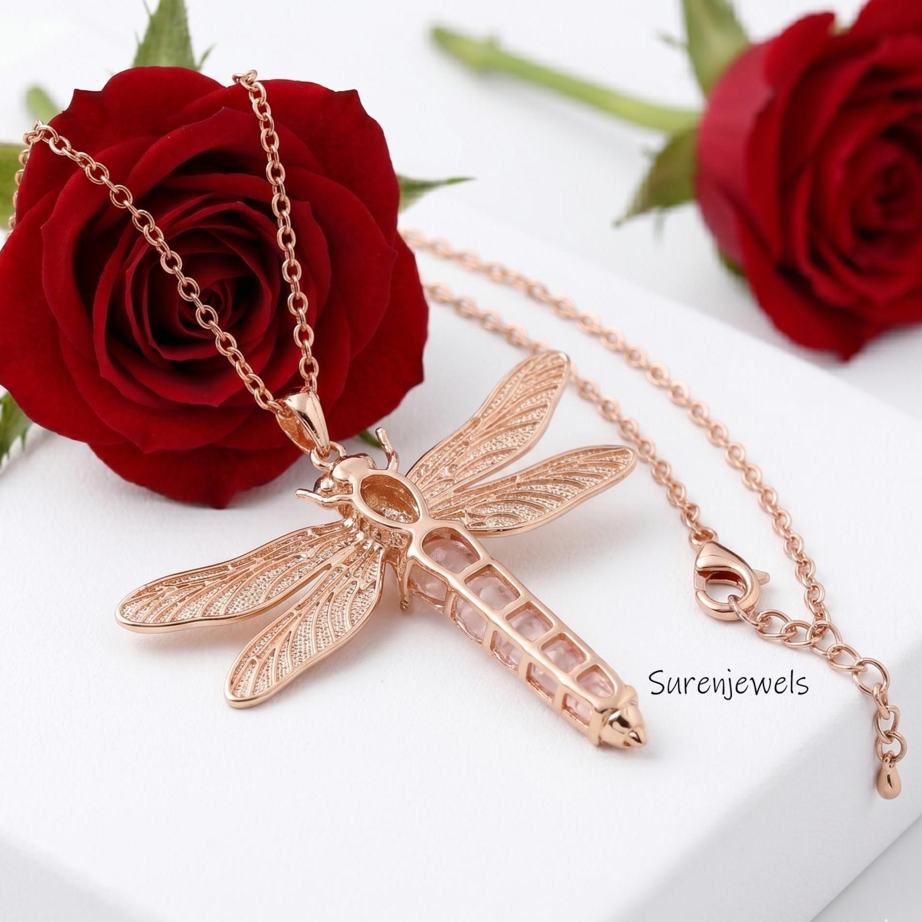 14k Gold Gemstone Cicadas Pendant, Cicada Egyptian Beetle Jewelry, Gold Gemstone Animal jewelry, Gemstone Cicadas Pendant - V