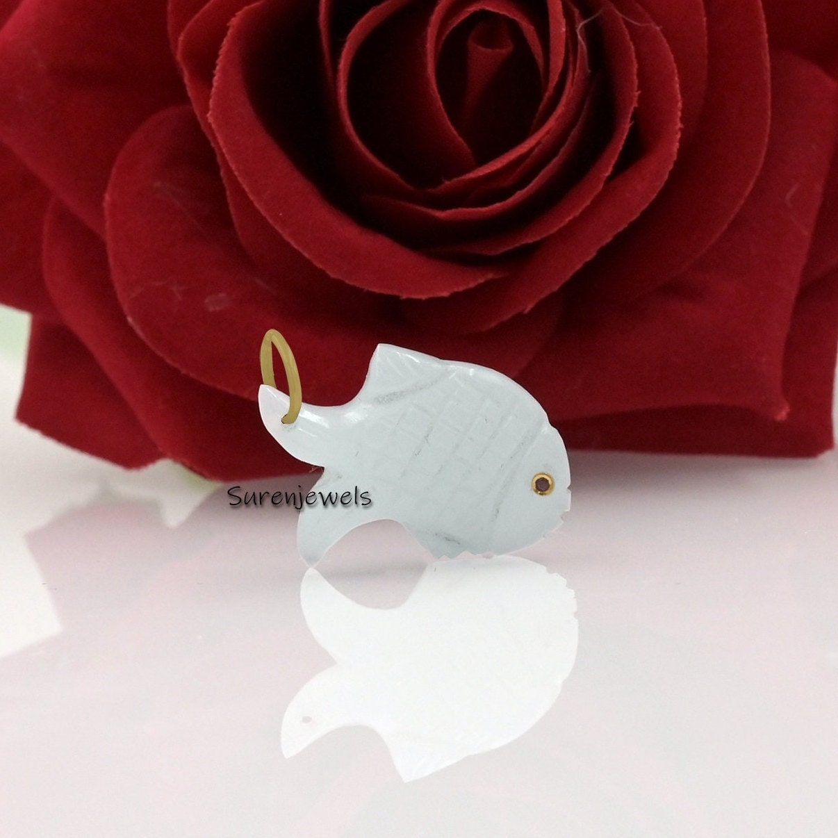 14k Gold Carving Gemstone Fish Pendant, Turquoise Lucky Fish - View 5 - Suren Jewels | SKU: SJP4384-SLYGRCRRUCZ-30M