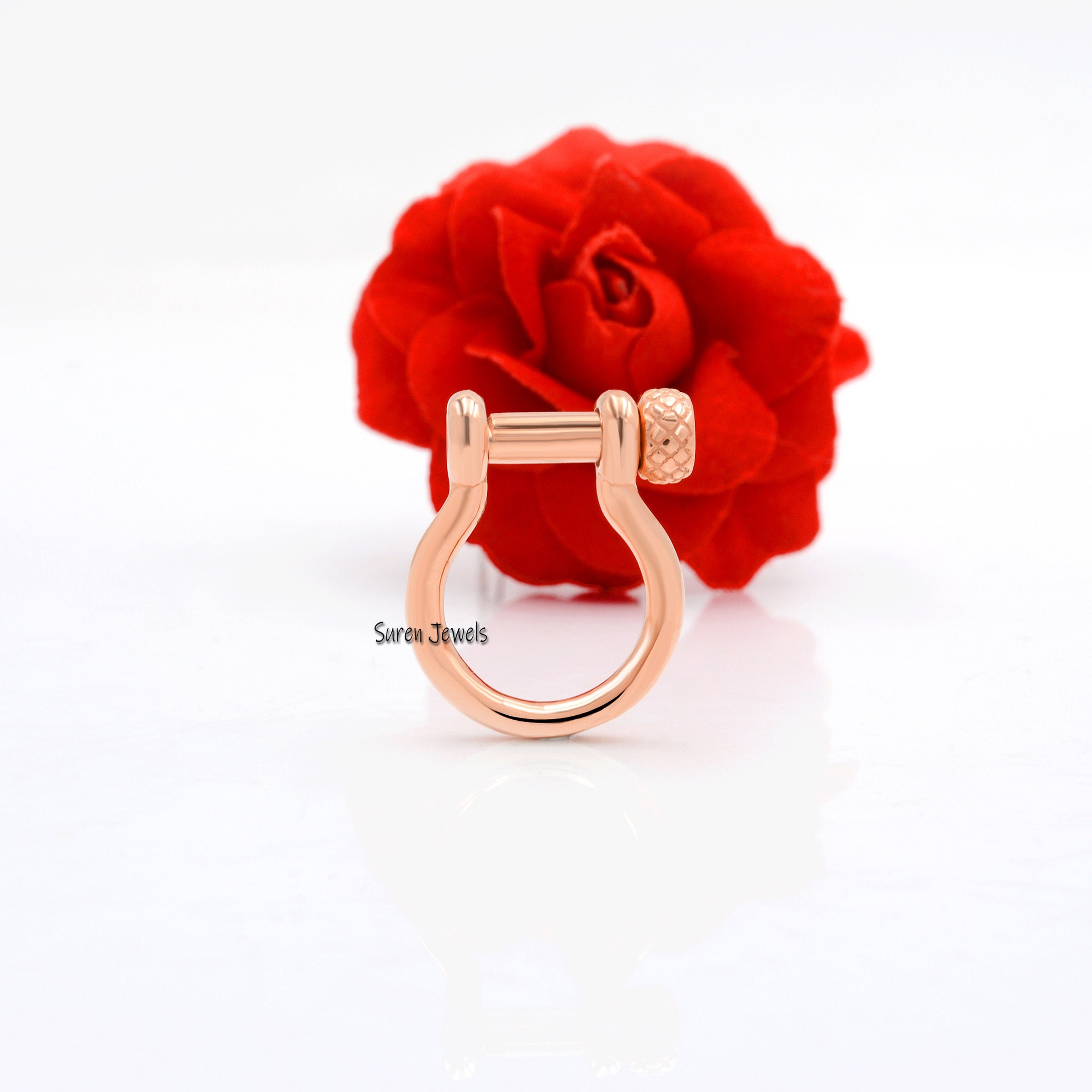 925 Silver Horseshoe Snaffle Bit Necklace: Shackle Clasp - View 5 - Suren Jewels | SKU: SJP72-SLYG-N22-18I