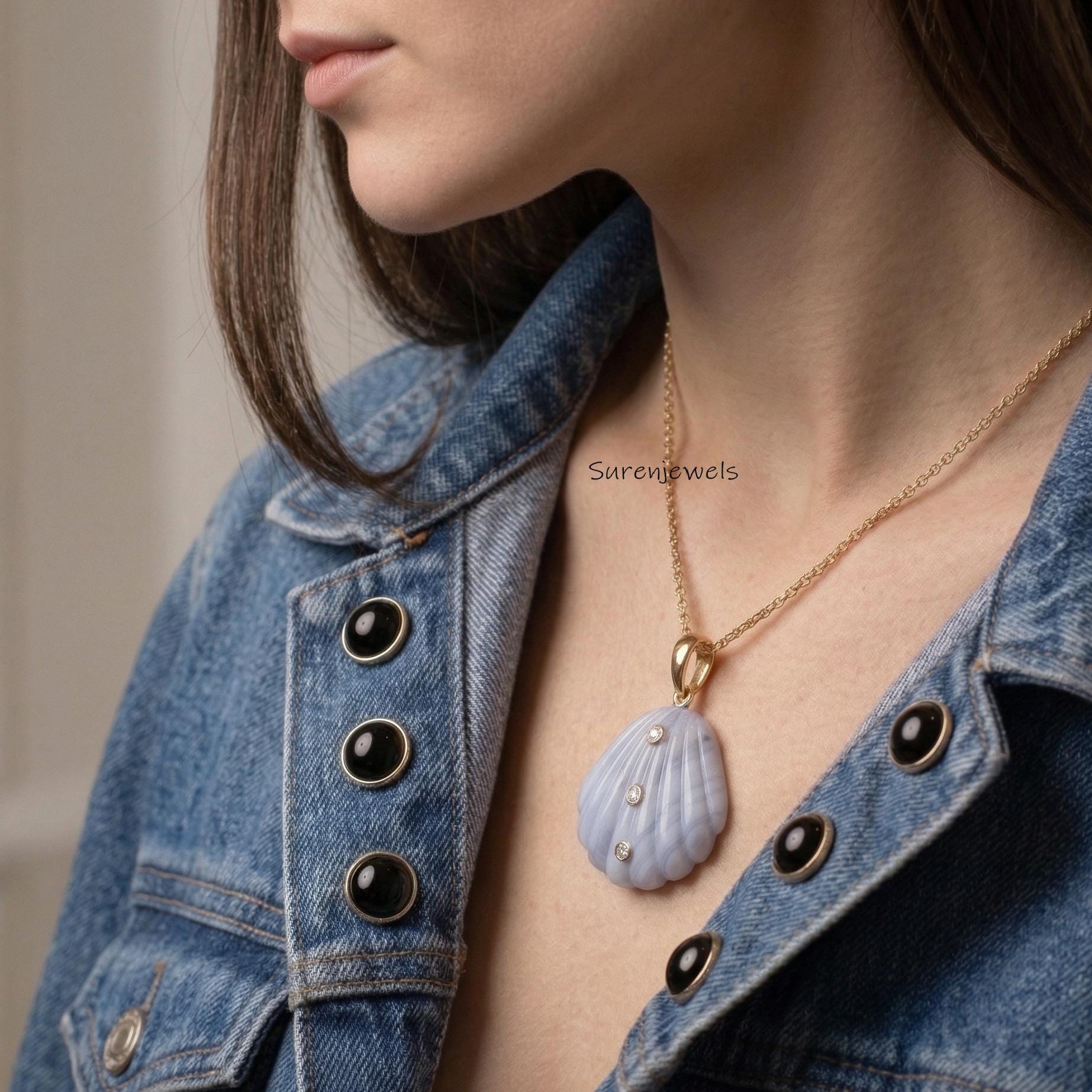 14k Gold Gemstone Scallop Shell Pendant, Hand Carved Jewelry - View 4 - Suren Jewels | SKU: SJP