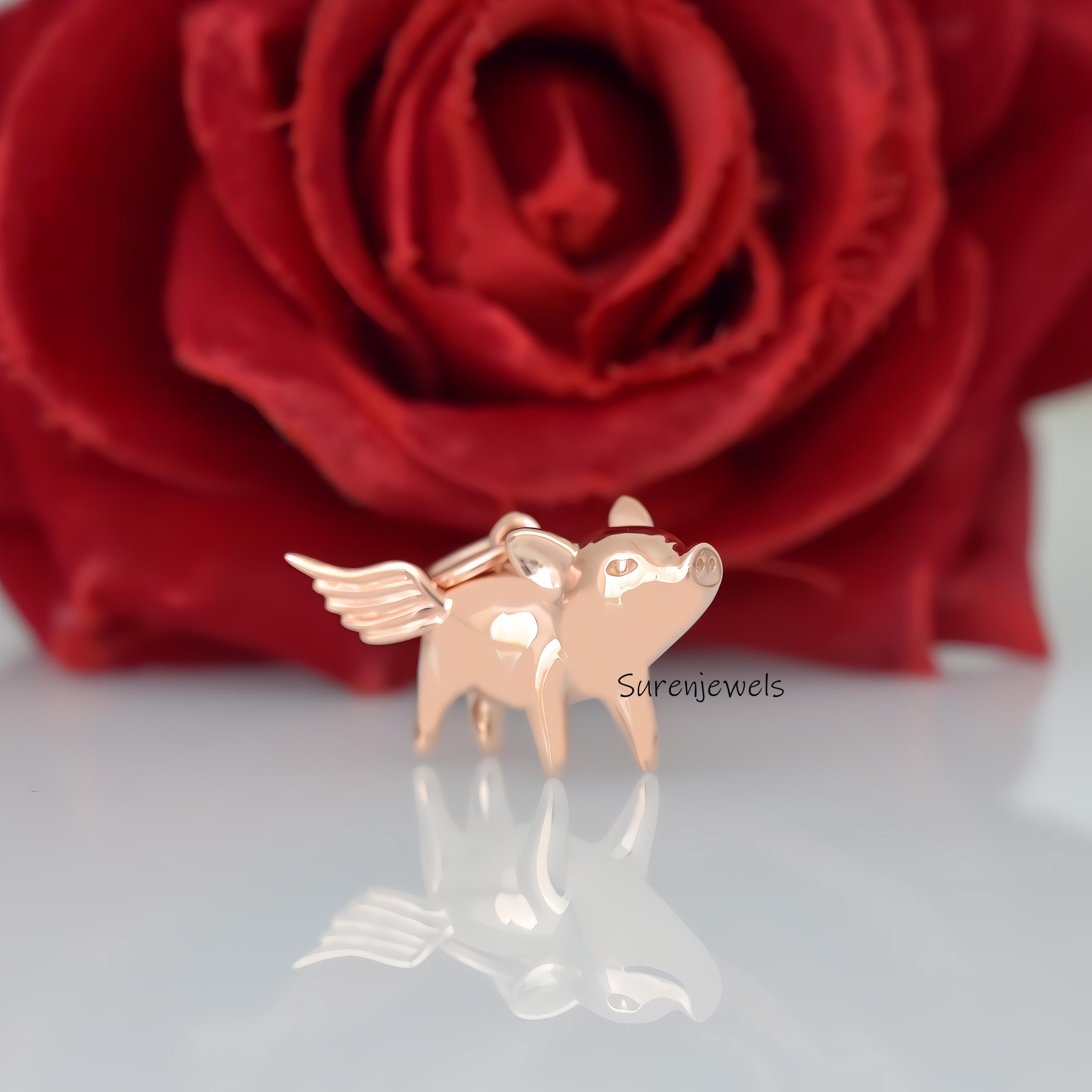 14k Gold Flying Pig Pendant: Solid Gold Animal Jewelry - View 5 - Suren Jewels | SKU: SJP4613-SLWG-20M