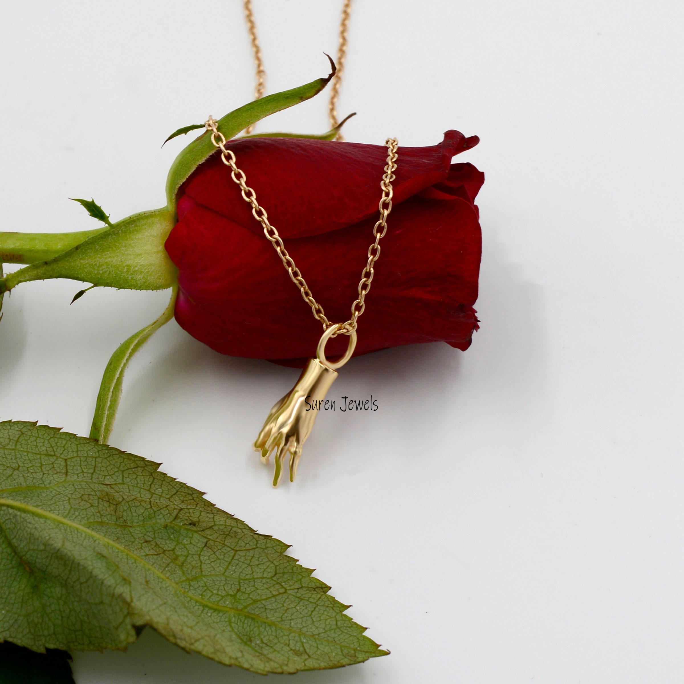 14K Gold Figa Hand Pendant: Good Luck Charm Jewelry - View 5 - Suren Jewels | SKU: SJP740-SLYG-25M