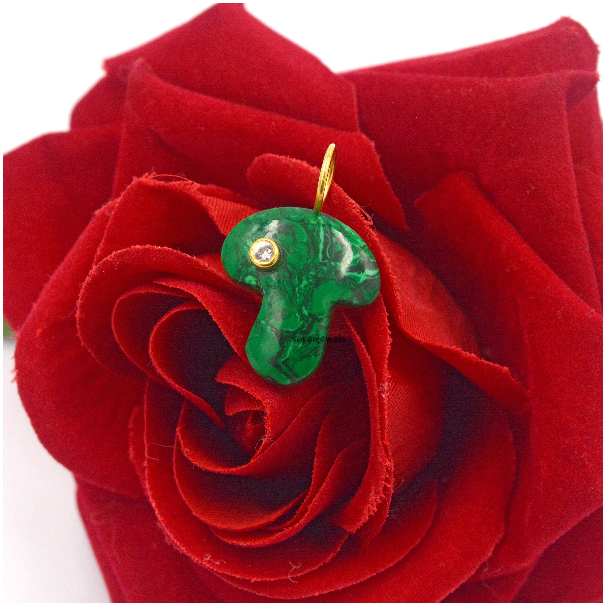 14k Gold Hand Carving Gemstone Mushroom Pendant - View 4 - Suren Jewels | SKU: SJP1188-SLNSRQMN