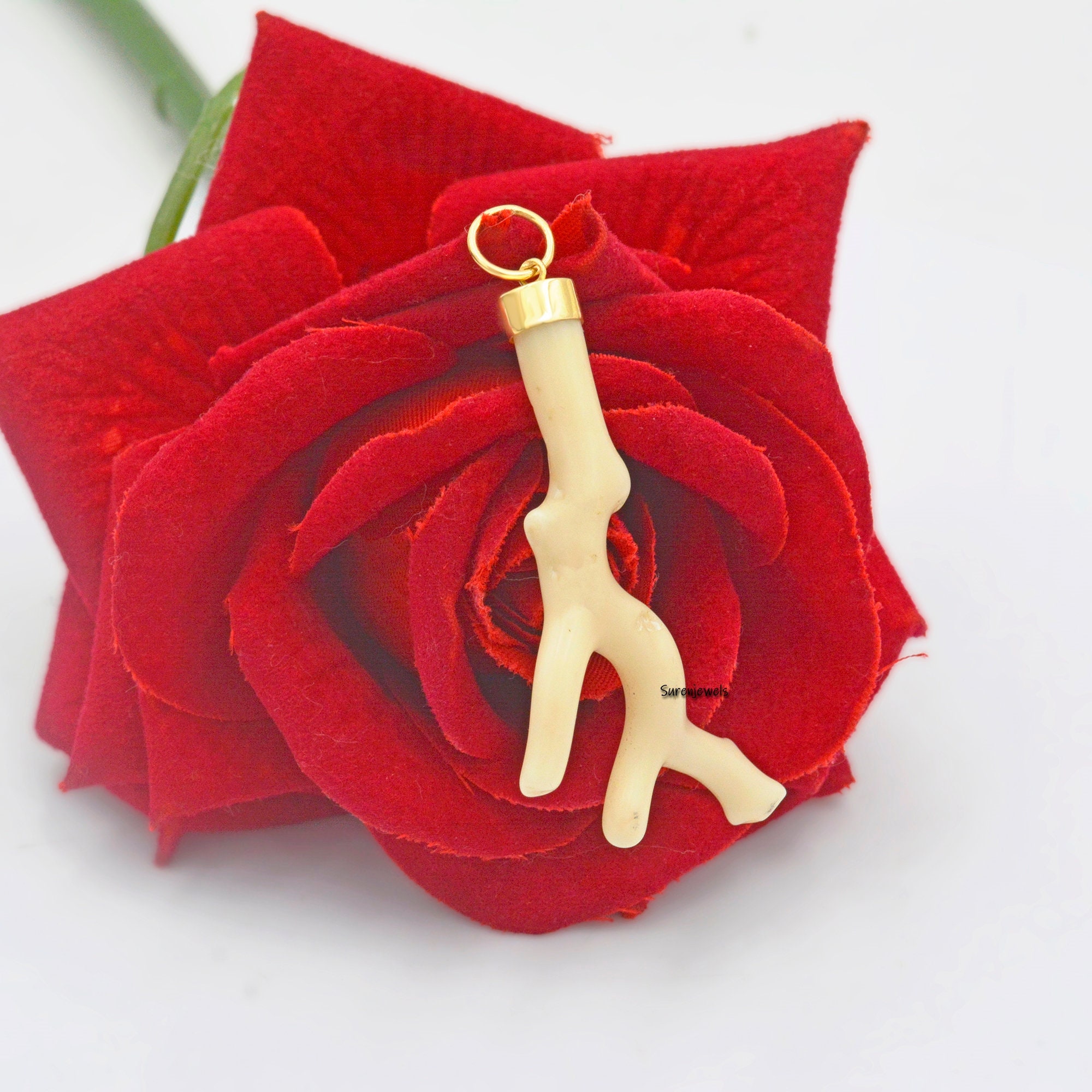 14k Gold Coral Branch Pendant: Vintage Mediterranean Style - Suren Jewels | SKU: SJP1116-SLNSCR