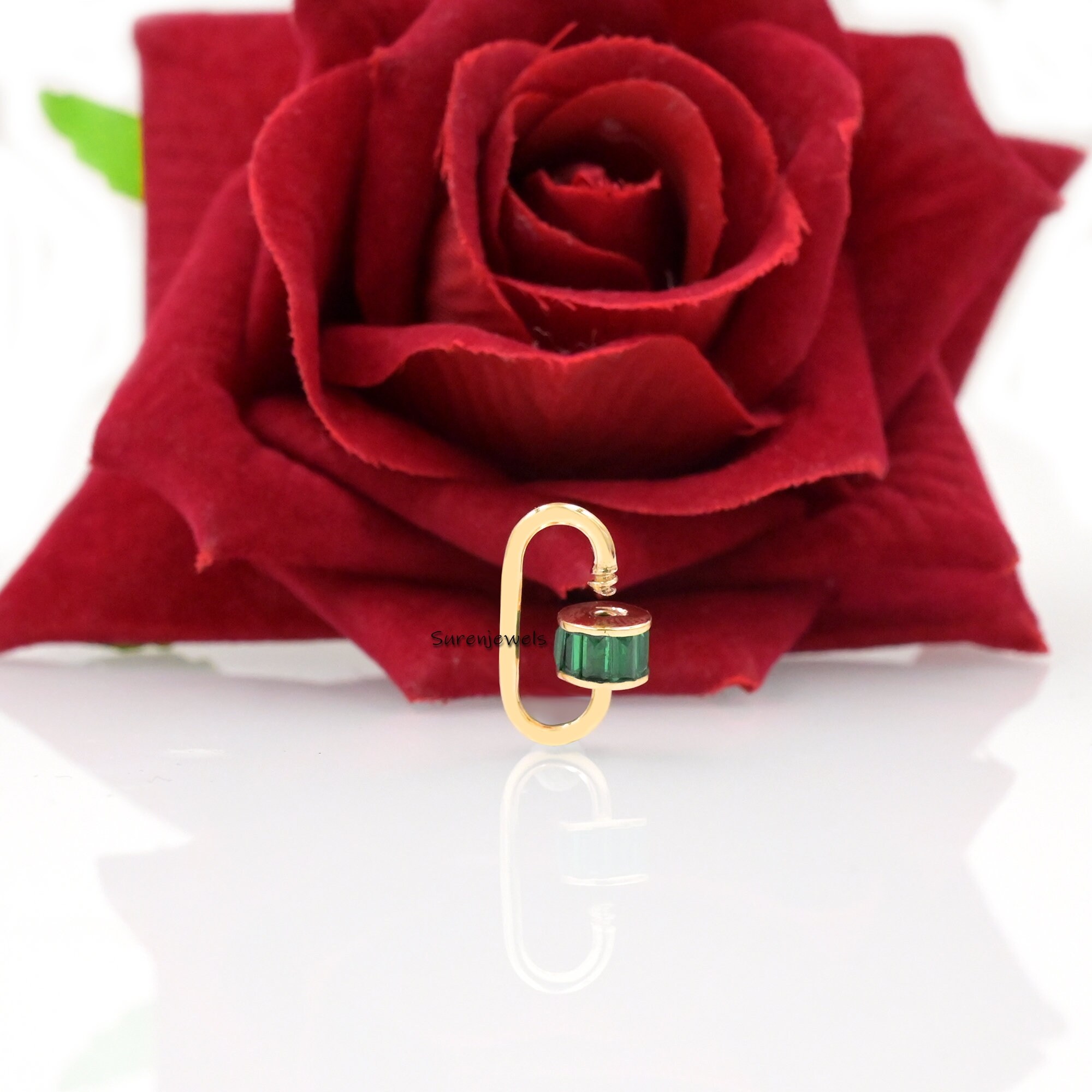 14K Gold Emerald Baguette Carabiner Lock: Necklace Jewelry - View 7 - Suren Jewels | SKU: SJC162-9KYGBTTEM-19M
