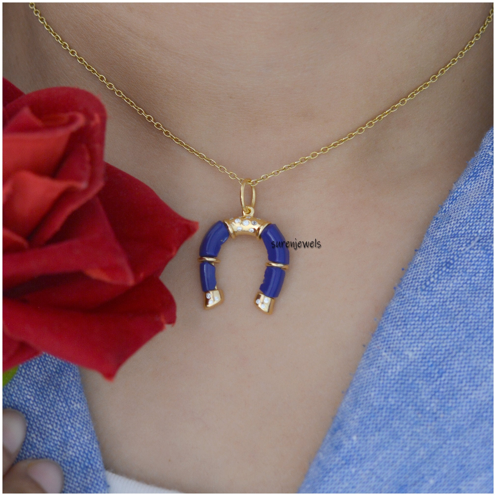 14k Gold Carving Gemstone Horseshoe Pendant jewelry - View 5 - Suren Jewels | SKU: SJP1331-SLYGLPZMN