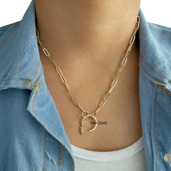 Chain-Link Round Lock Necklace