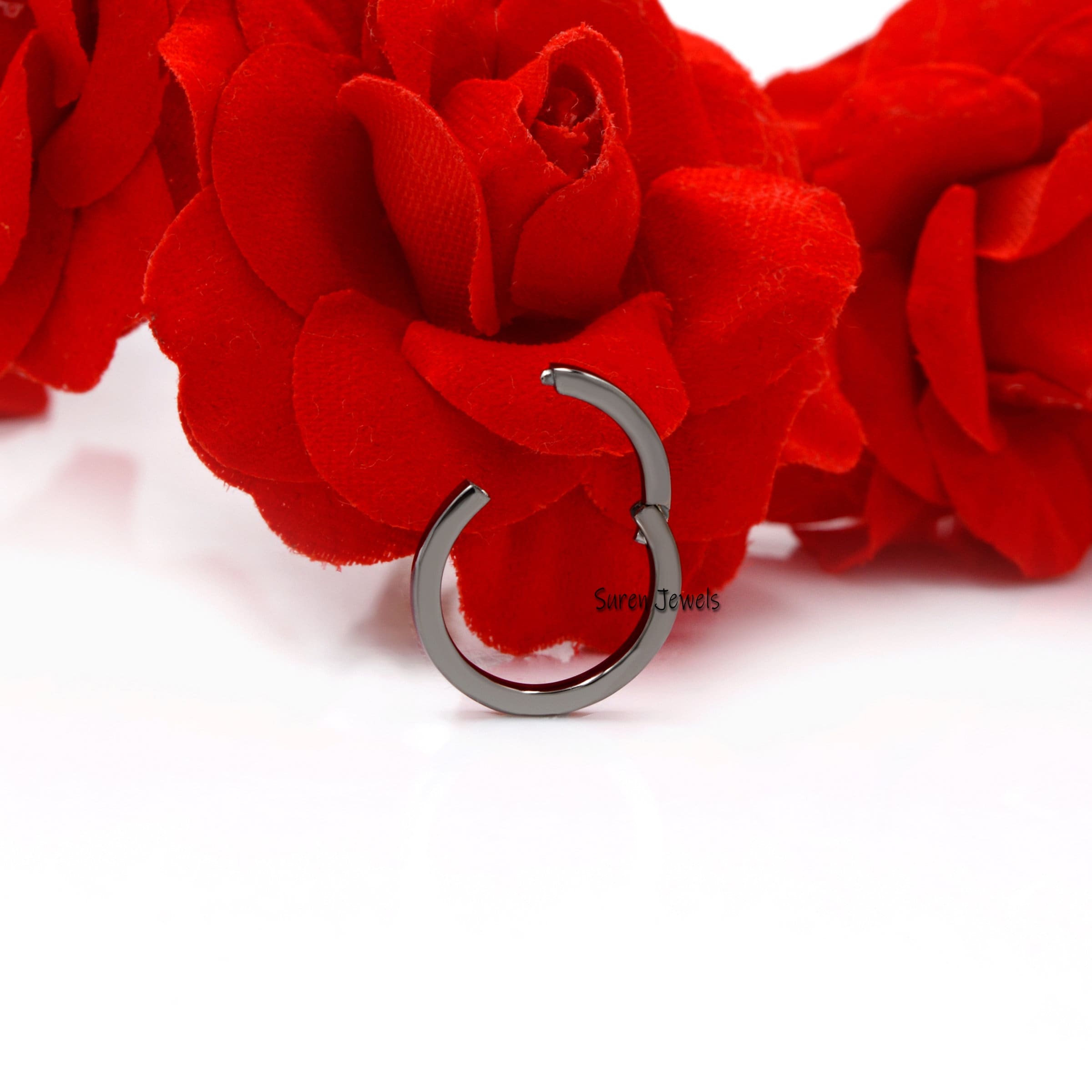 925 Silver Circle Charm Enhancer Lock: 15mm Round Connector - View 4 - Suren Jewels | SKU: SJP447-SLYG-N47-18I