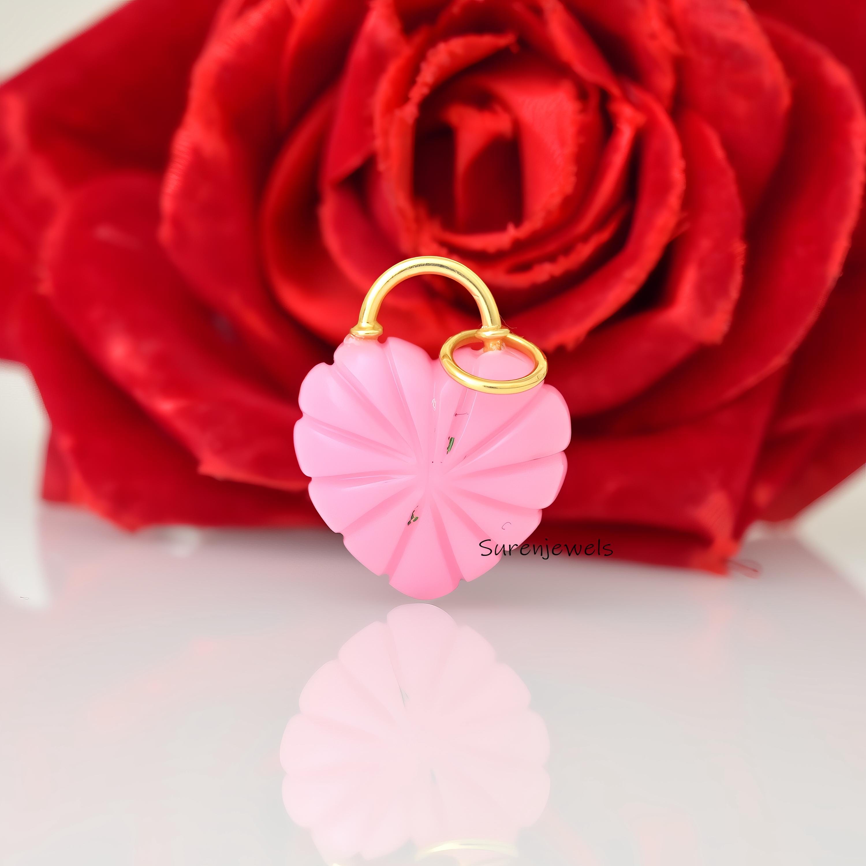 14k Gold Heart Padlock Pendant, Carved Gemstone Charm - View 6 - Suren Jewels | SKU: SJP4785-SLYGLBCZ-25M