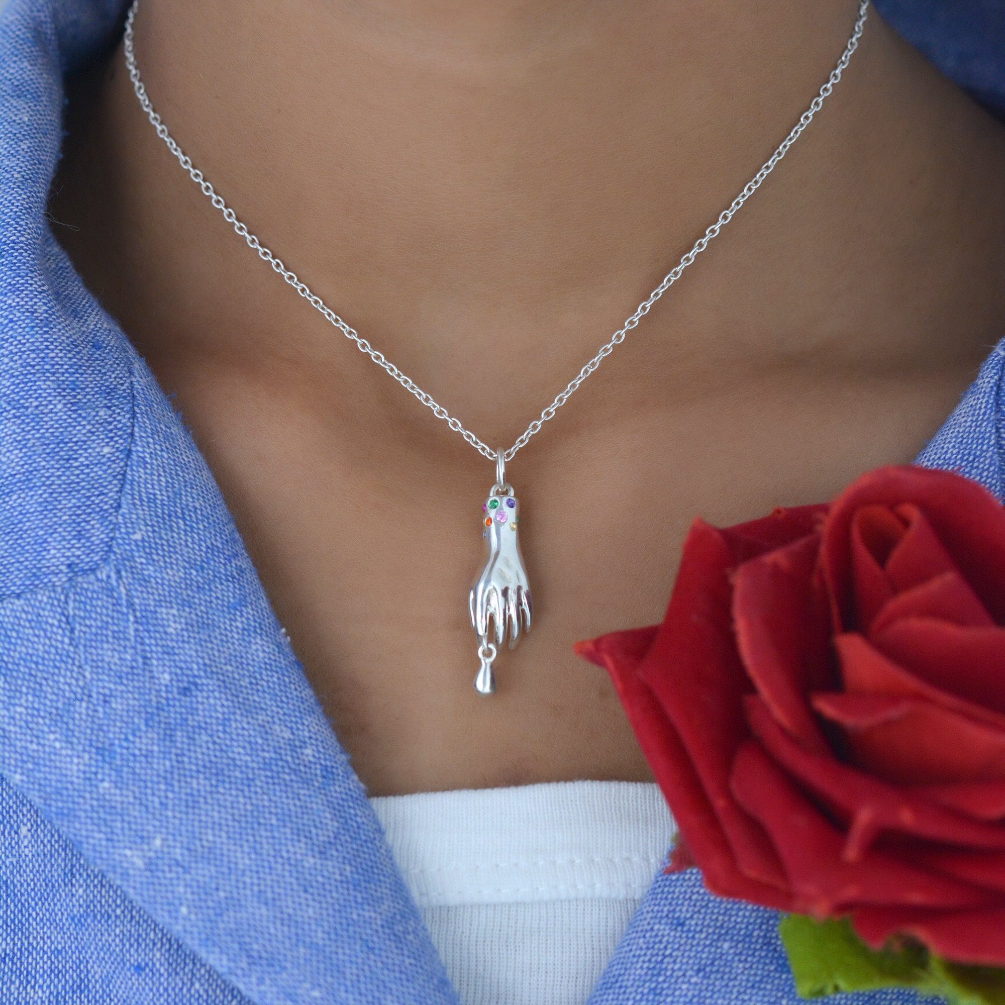 925 Silver Figa Hand Pendant: Good Luck Charm Jewelry - View 3 - Suren Jewels | SKU: SJP1527-SLNSMTCS