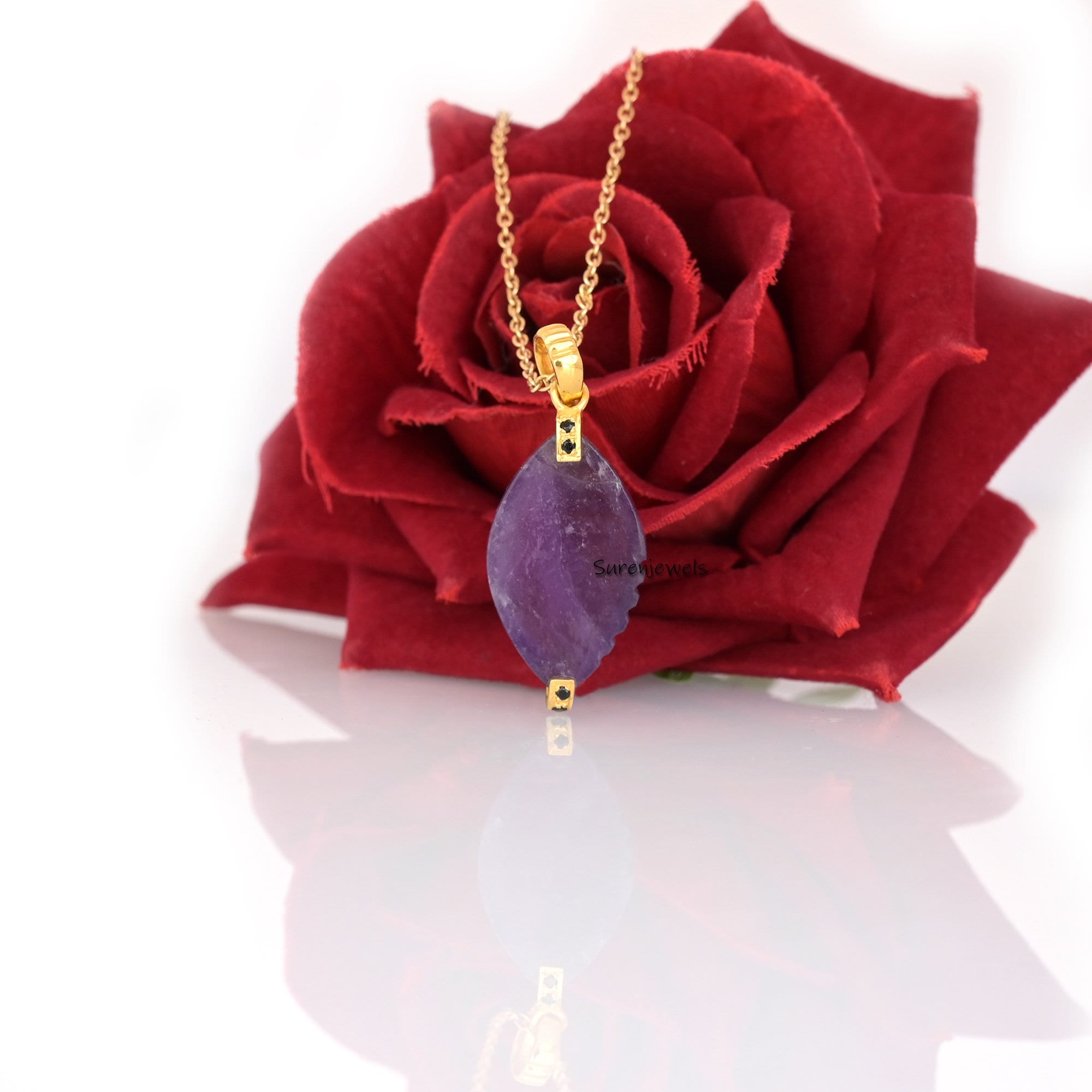 14k Gold Gemstone Cowrie Shell Pendant: Black Spinel & CZ - View 7 - Suren Jewels | SKU: SJP1790-SLYGBOCZPBS