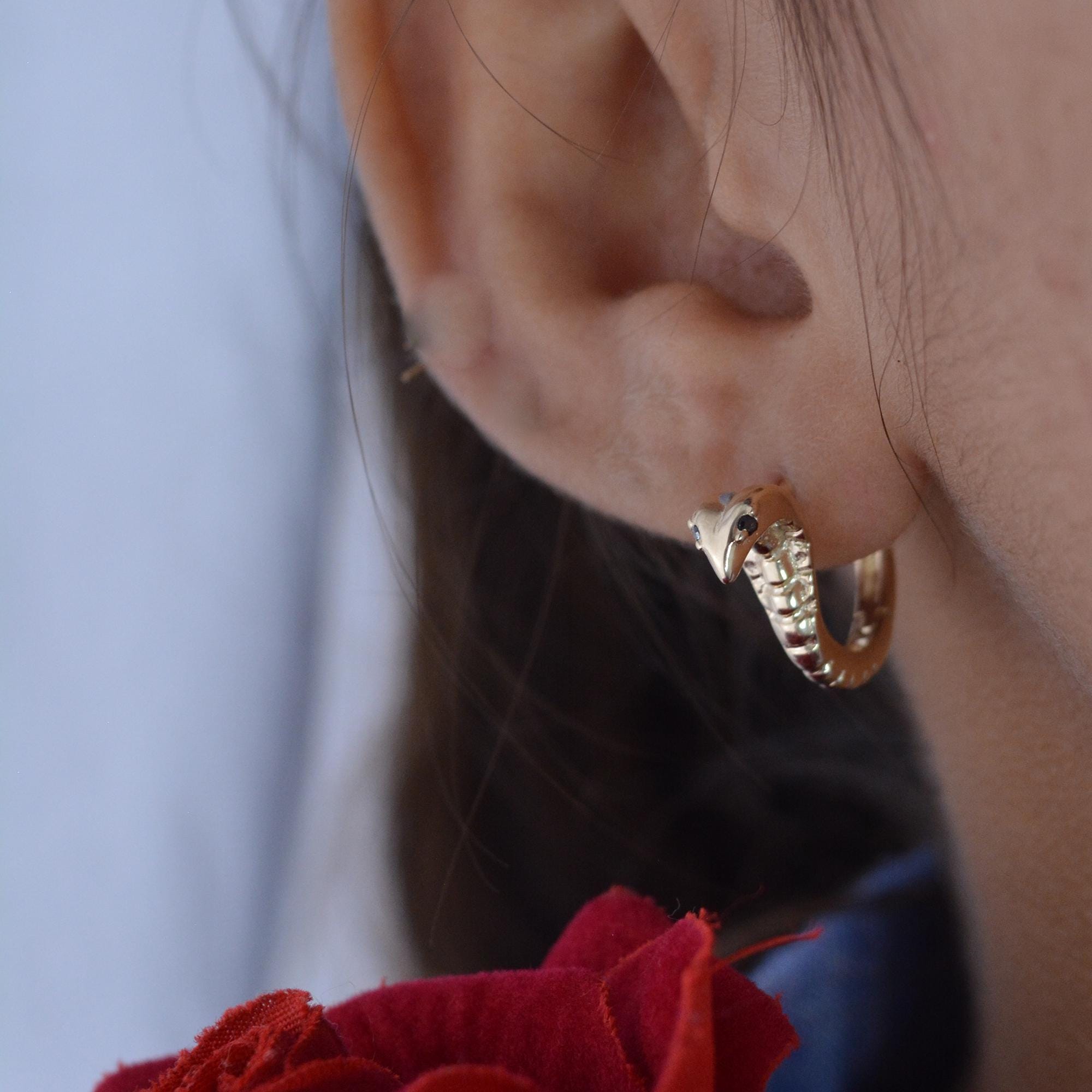 925 Silver Diamond Snake Huggie Earrings: Emerald Gemstone Hoops - View 2 - Suren Jewels | SKU: SJE985-9KYGBDI